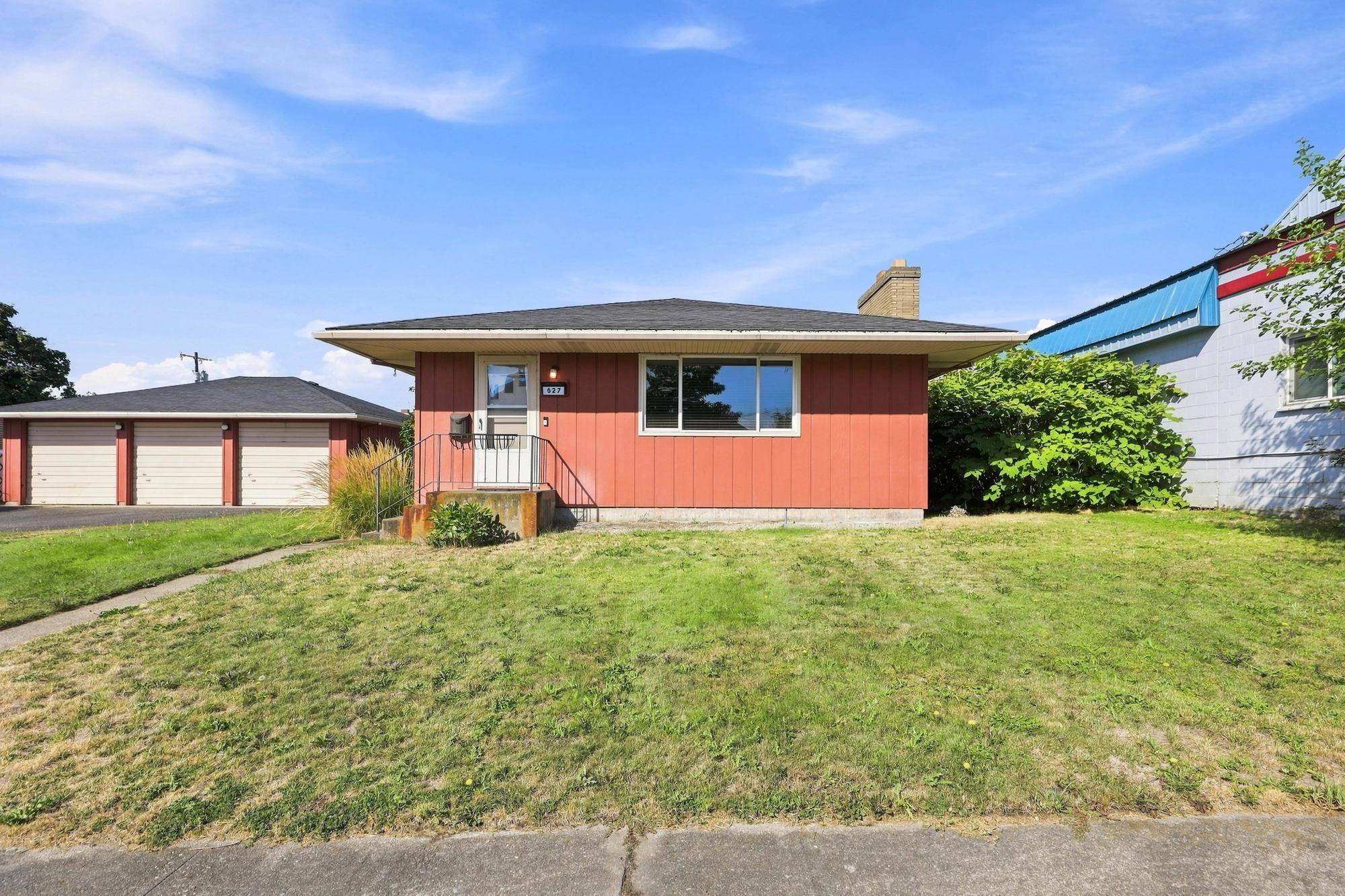 627 N Madelia St, Spokane, WA 99202