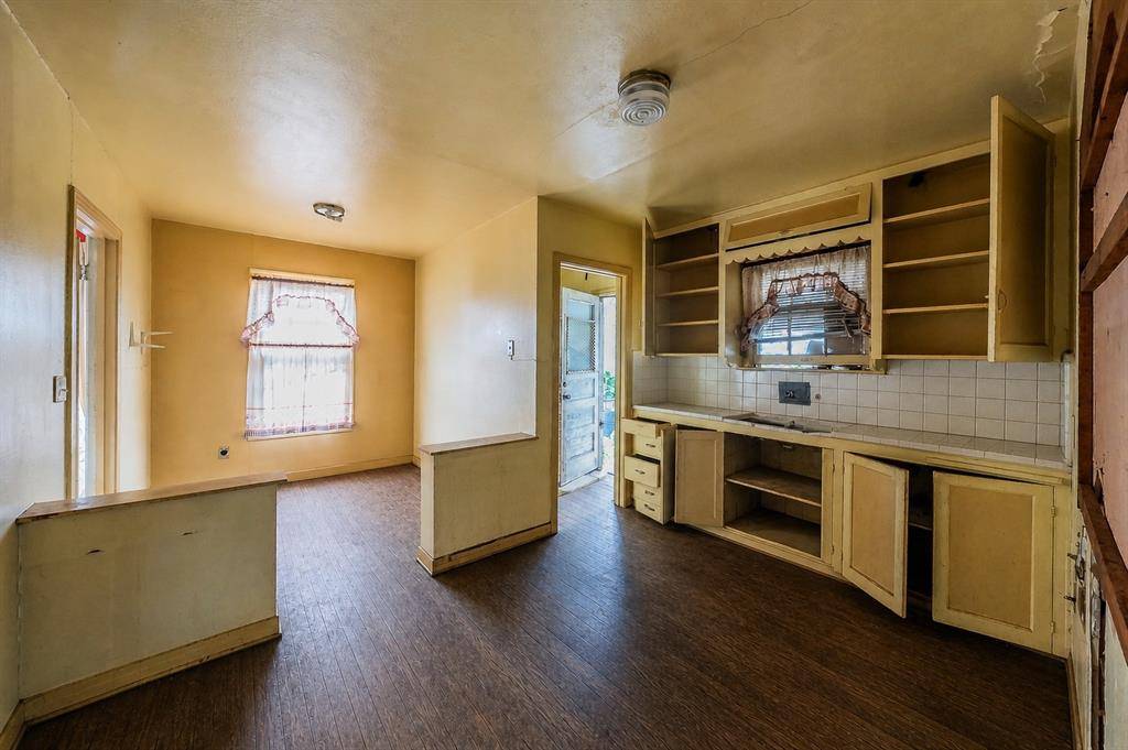 5801 Kilpatrick Avenue, Fort Worth, TX 76107