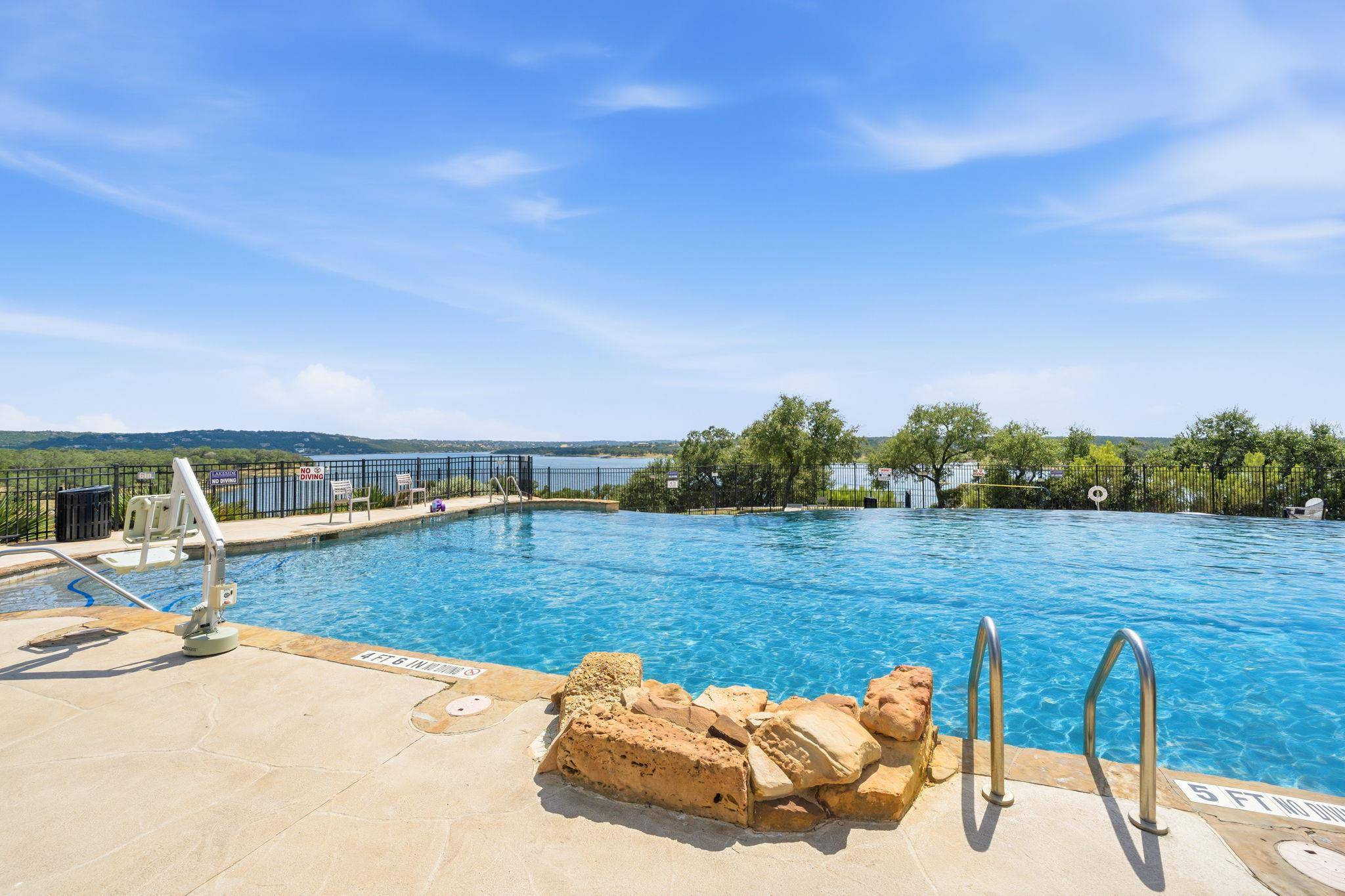 22601 Maidengrass LN, Lago Vista, TX 78645