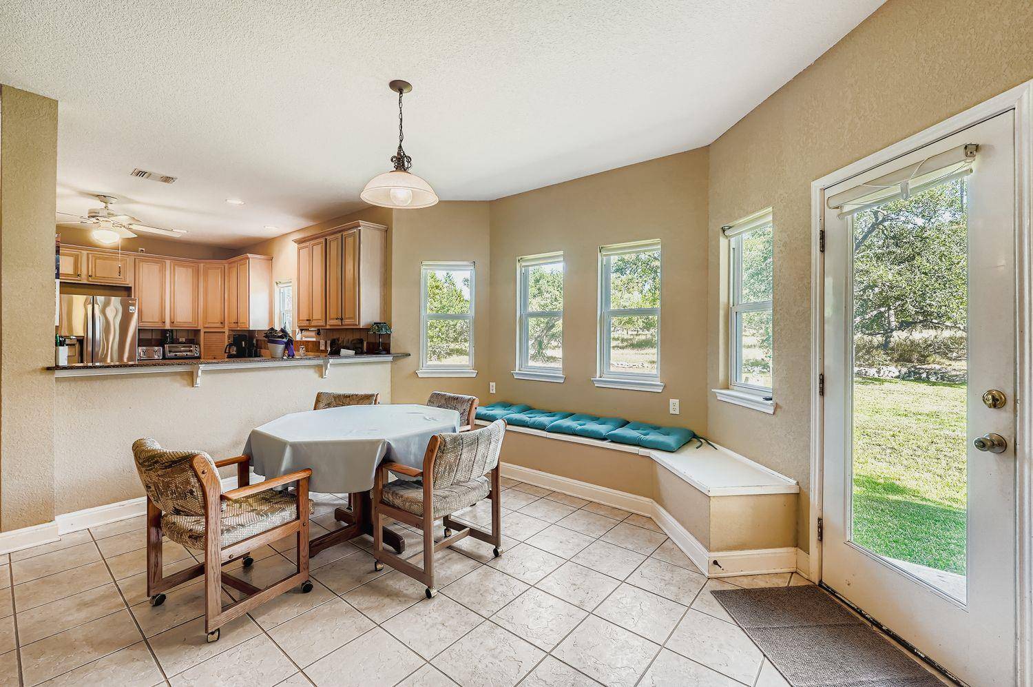 900 Wayside Drive, Wimberley, TX 78676