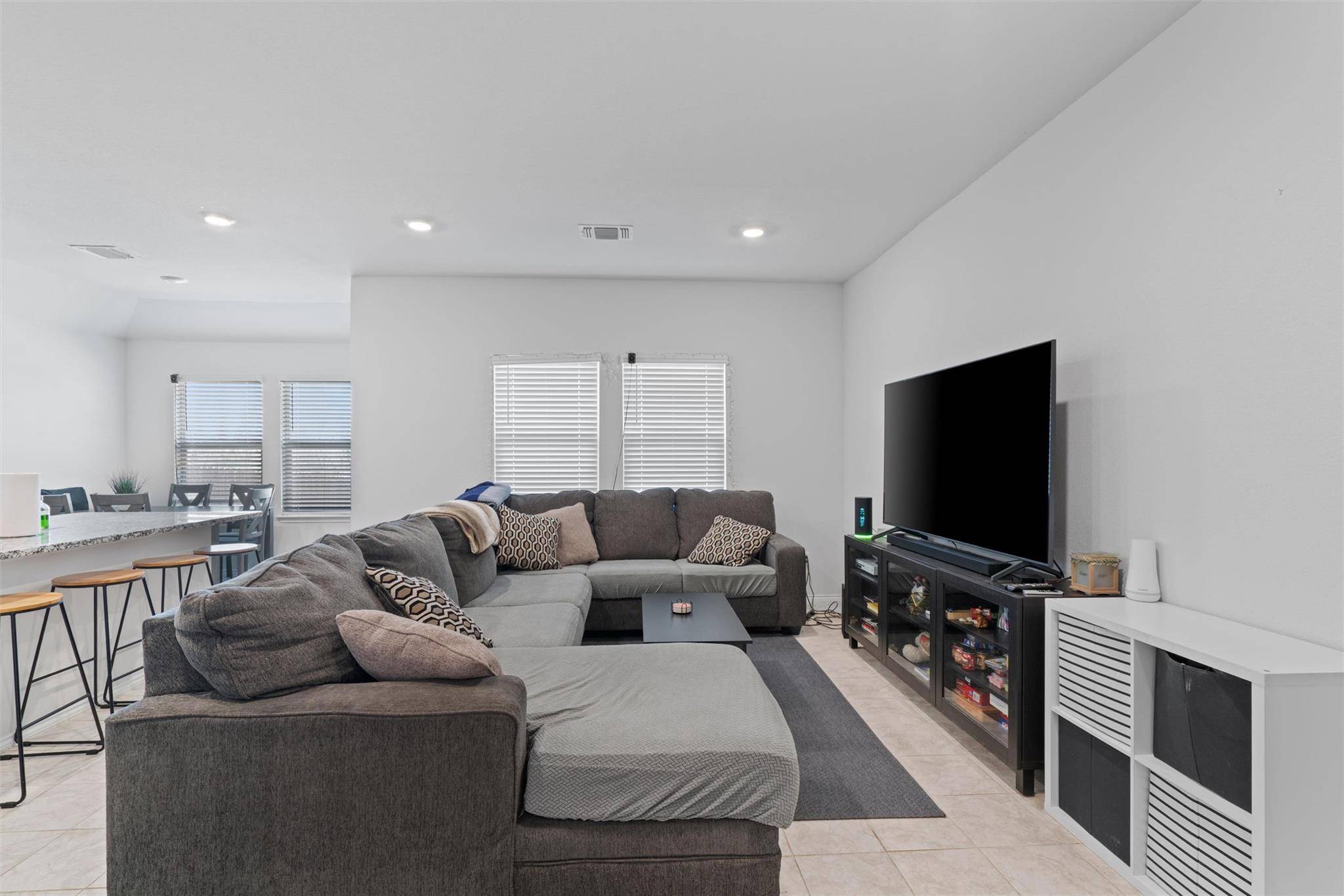 701 Taggart TRL, Jarrell, TX 76537