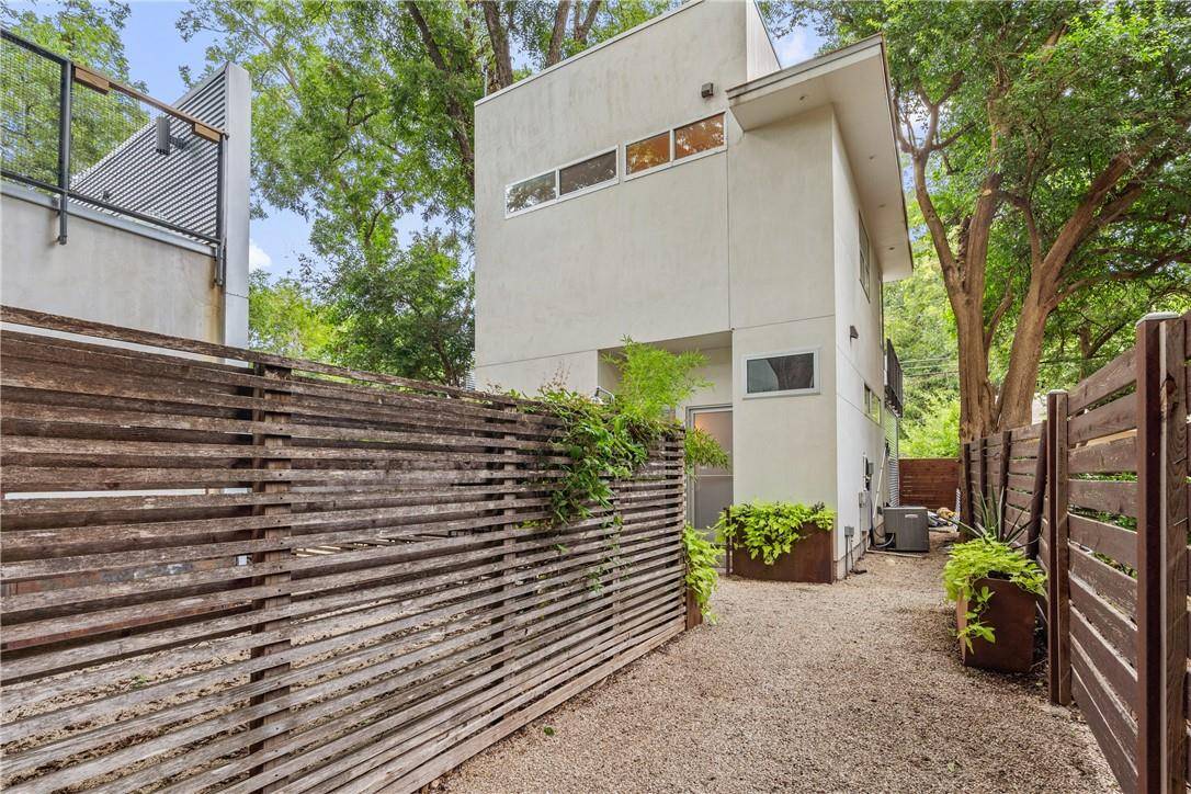2008 Riverview ST #B, Austin, TX 78702