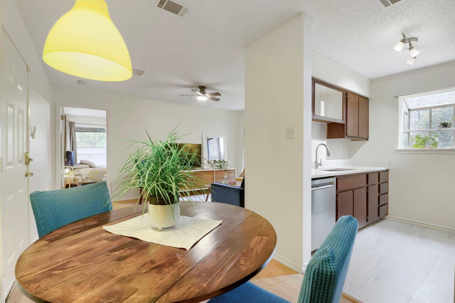 6903 Deatonhill DR #20, Austin, TX 78745