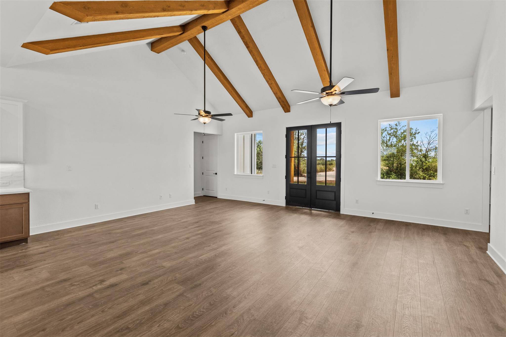 1550 Barth Rd, Dale, TX 78616