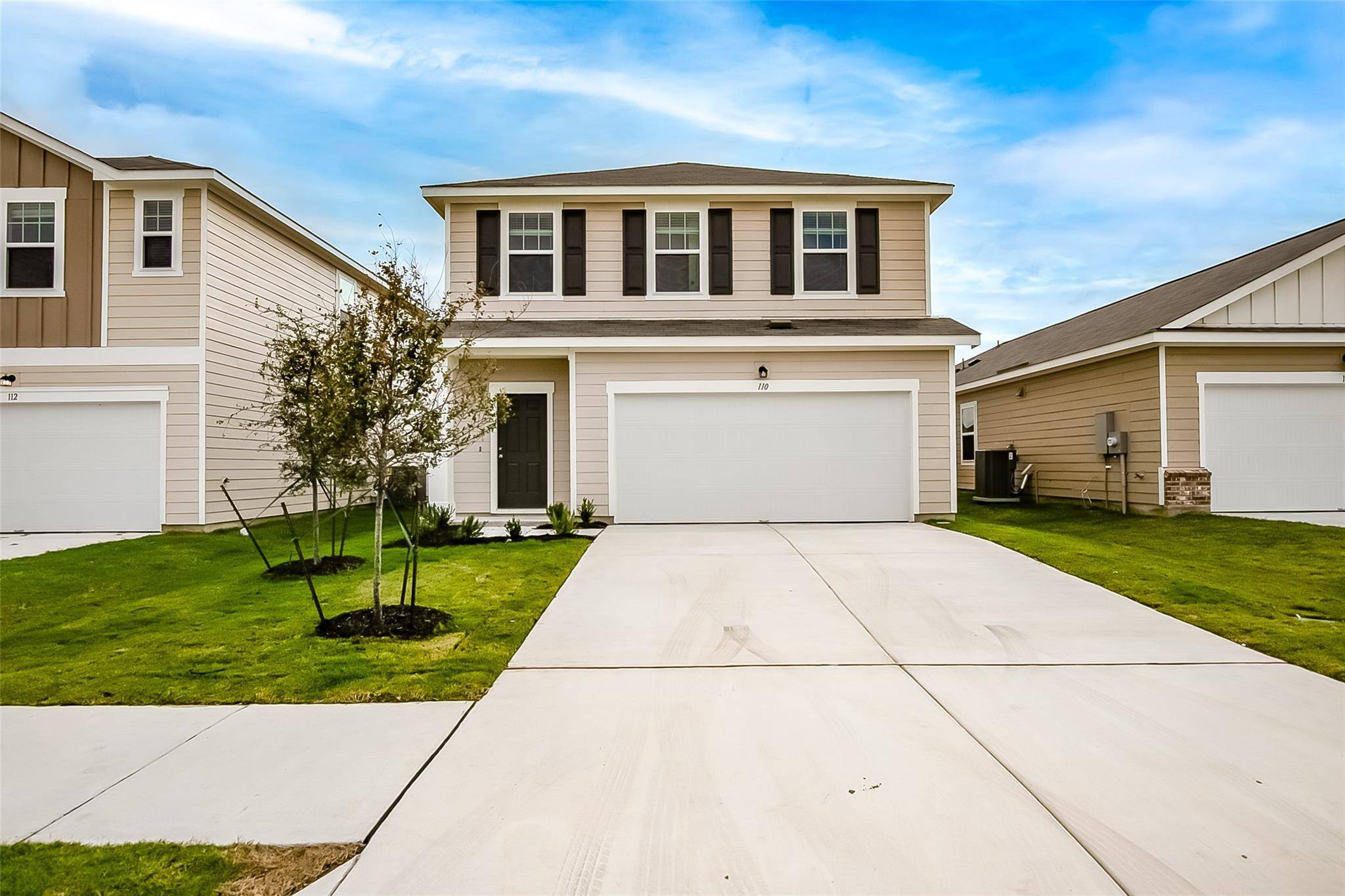 110 Blackbear DR, Hutto, TX 78634