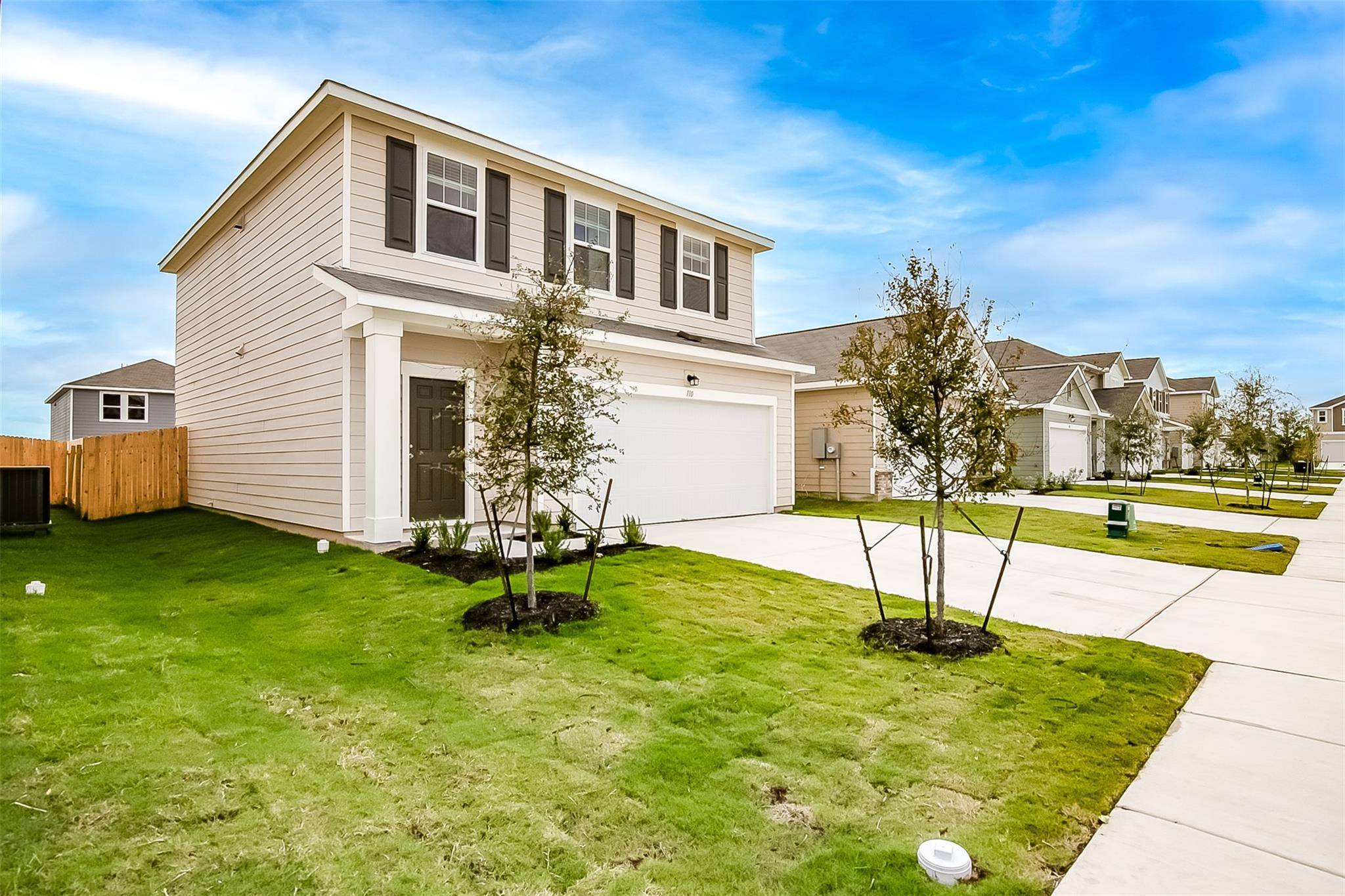 110 Blackbear DR, Hutto, TX 78634