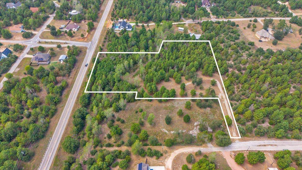 122 Hereford LN, Bastrop, TX 78602