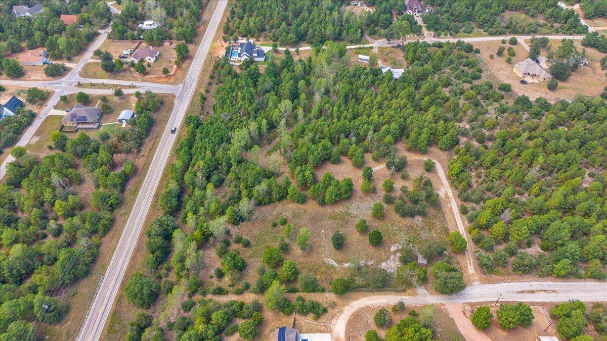122 Hereford LN, Bastrop, TX 78602