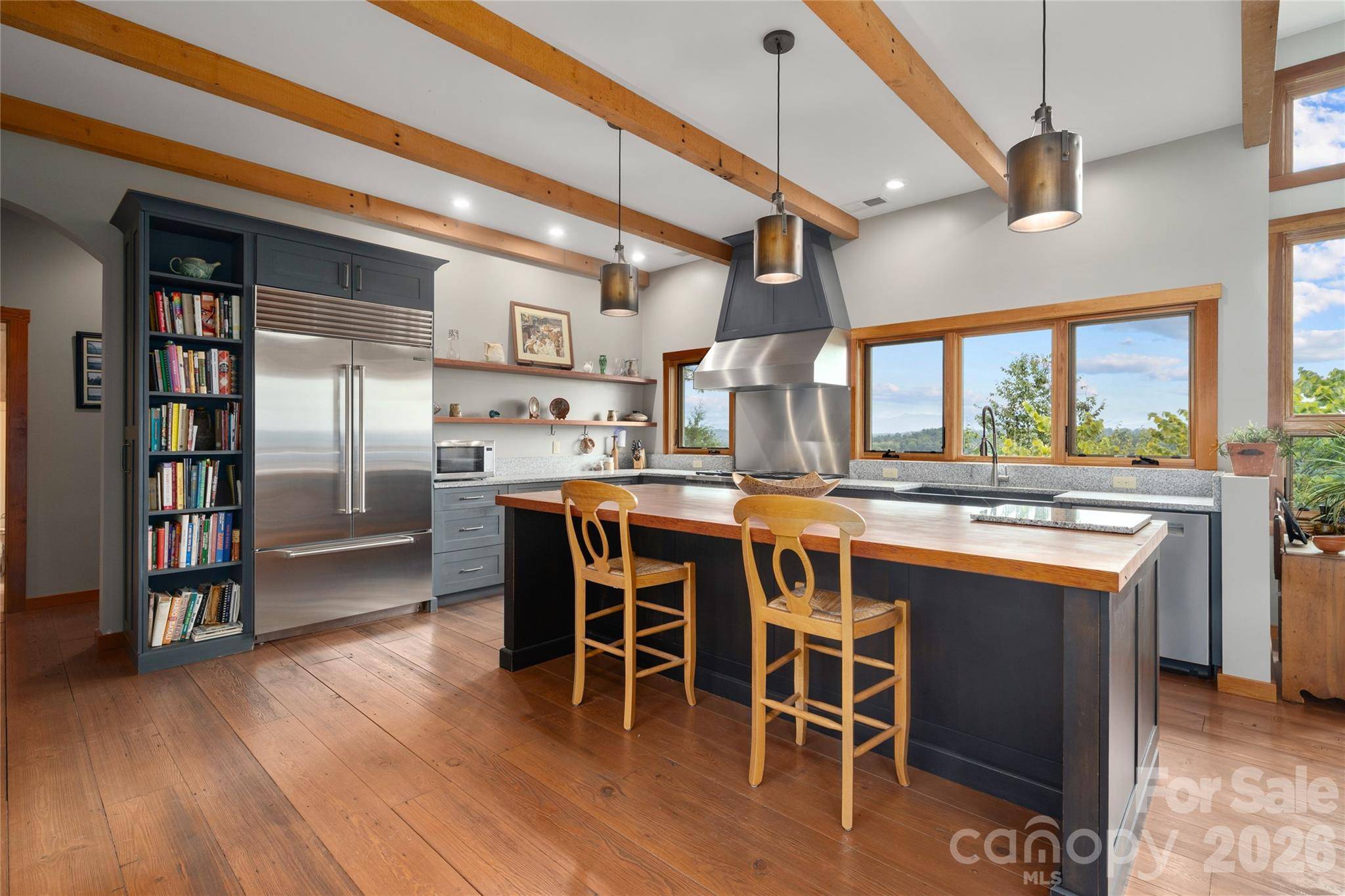 712 Frank Rector RD, Marshall, NC 28753