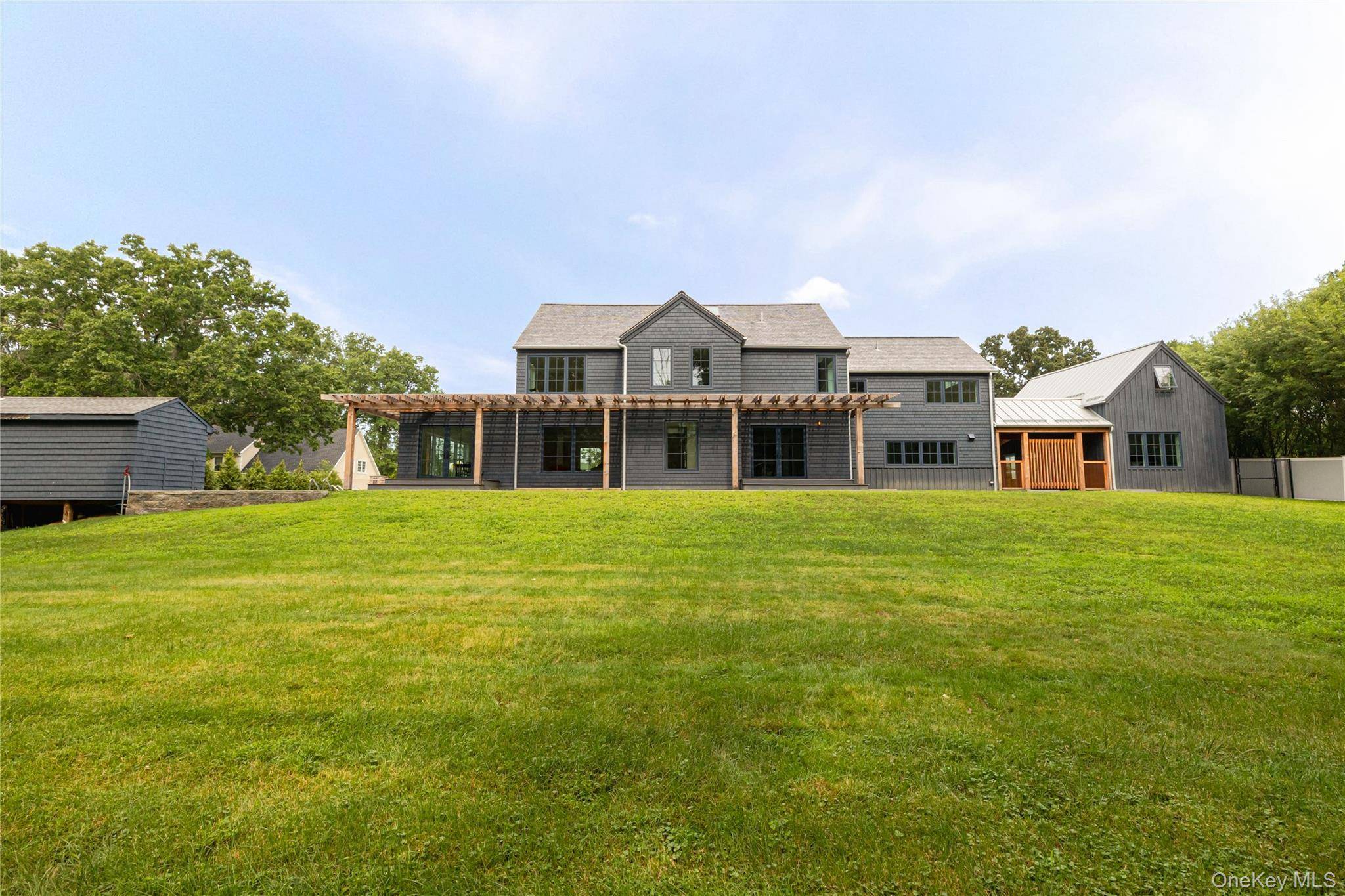 20 Dallis PL, Beacon, NY 12508