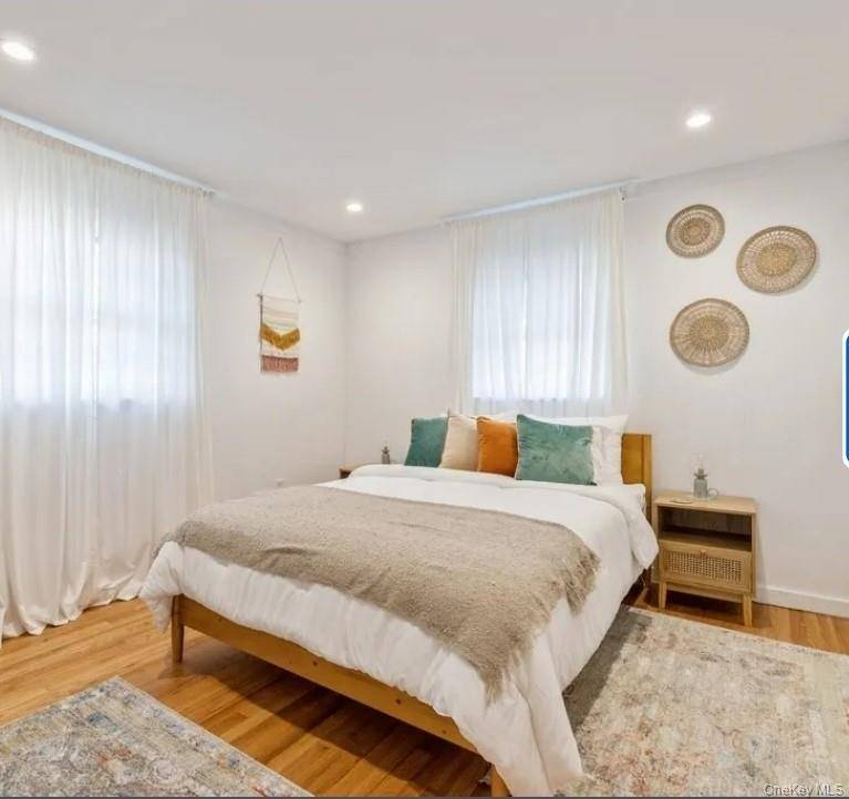 1 DOGWOOD, Sag Harbor, NY 11963