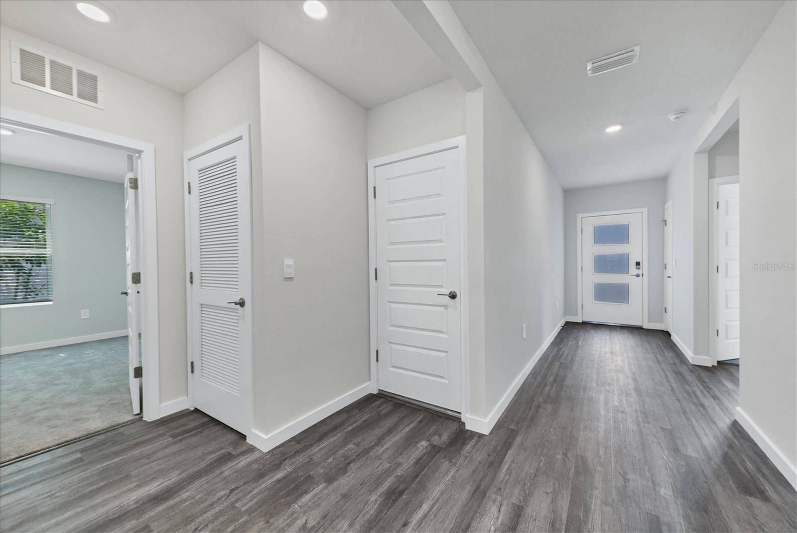 17218 BARNWOOD PL, Lakewood Ranch, FL 34211