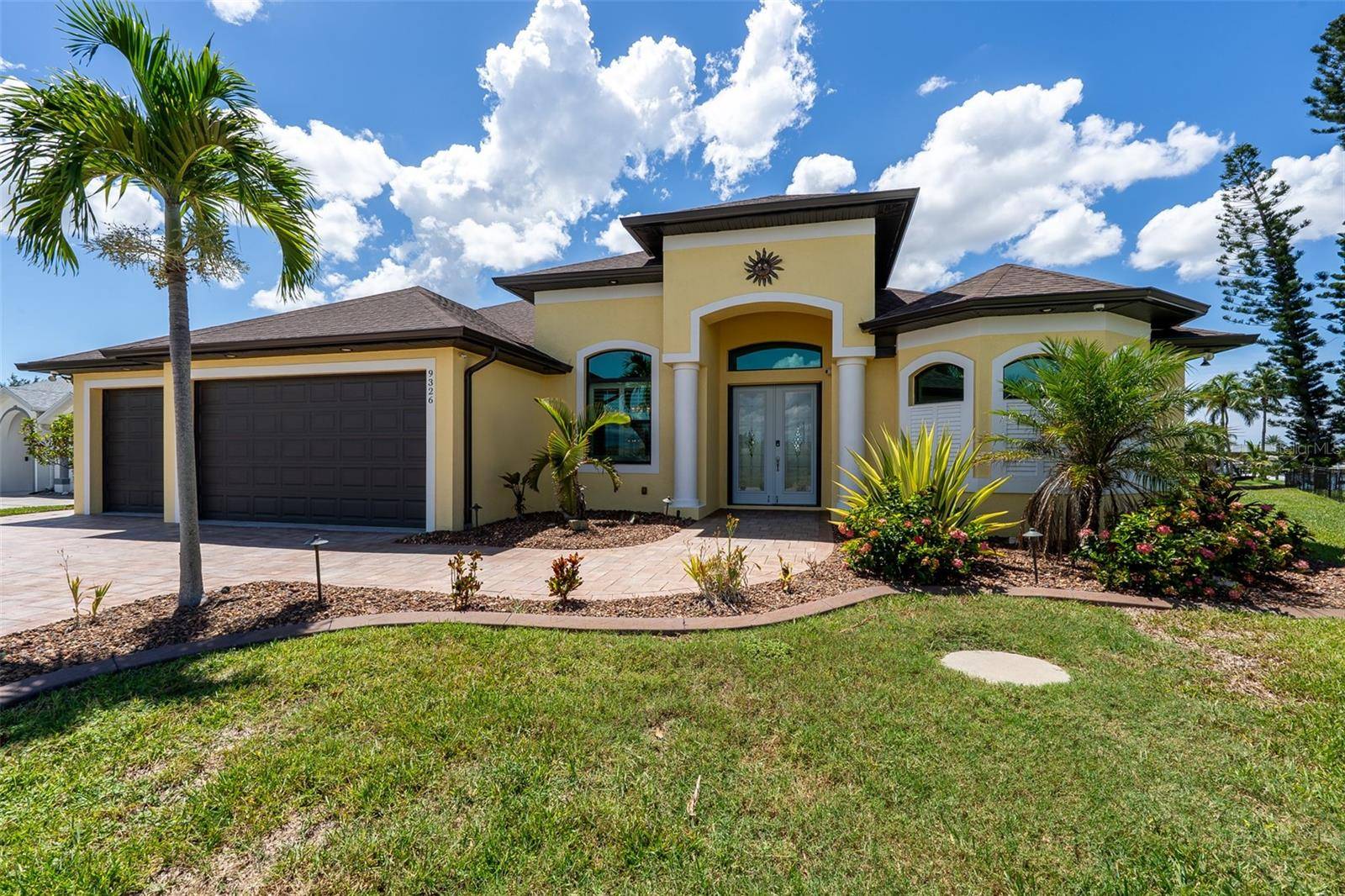 9326 ROSEBUD CIR, Port Charlotte, FL 33981