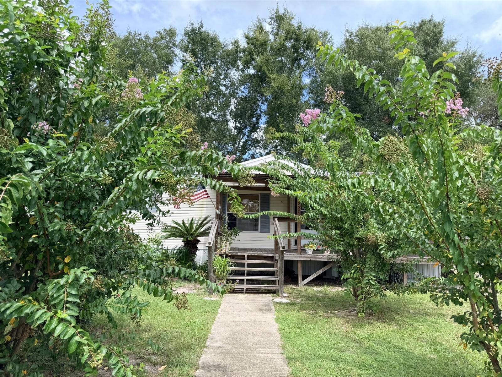 230 E RODGERS BLVD, Chiefland, FL 32626