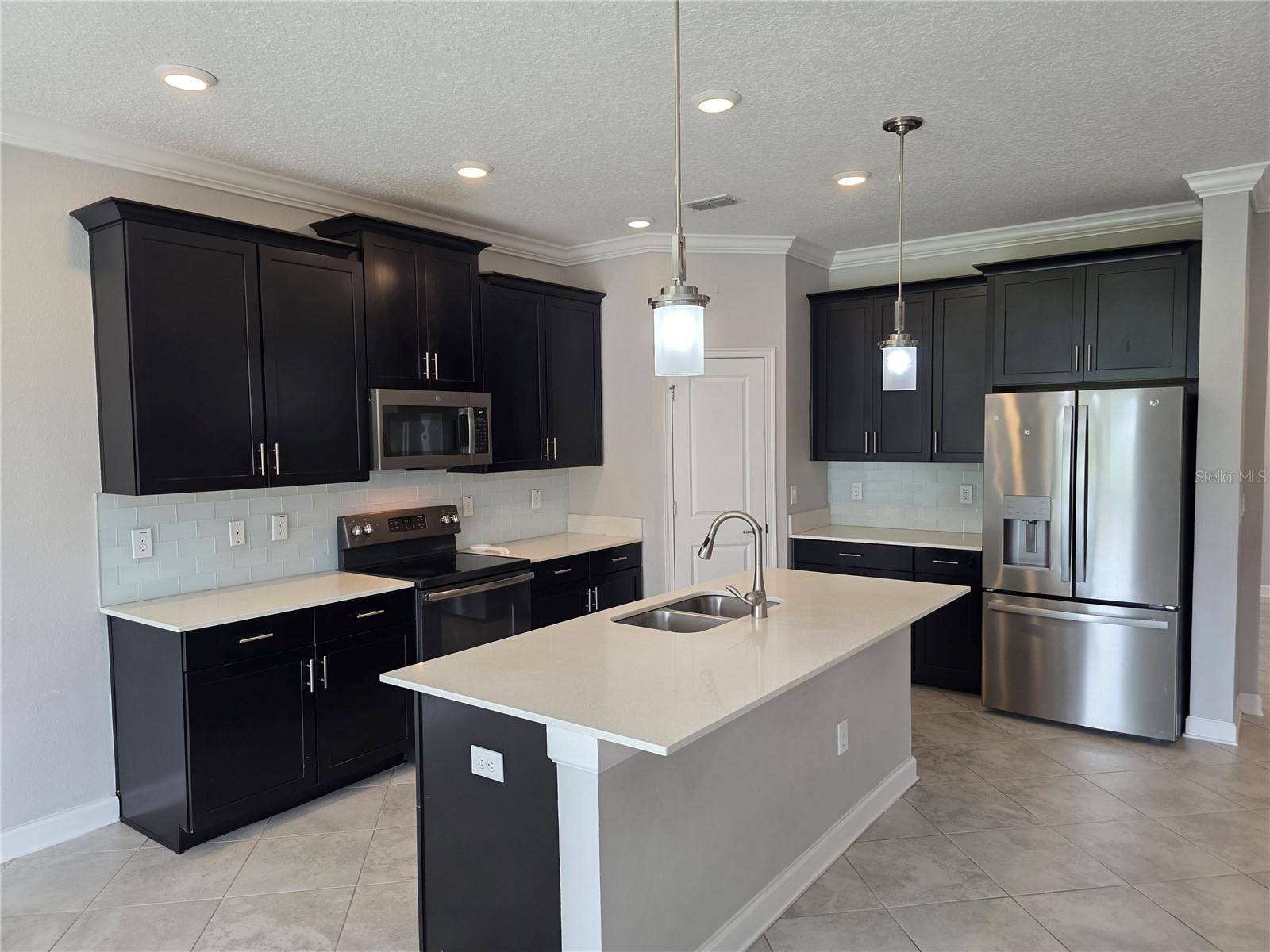 8001 POND APPLE DR, Winter Garden, FL 34787