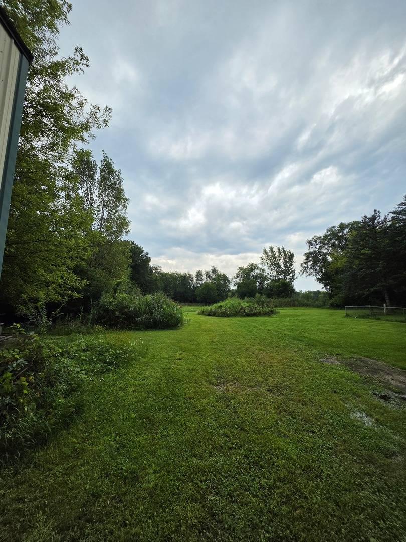 207 W Lincoln RD, Mchenry, IL 60051