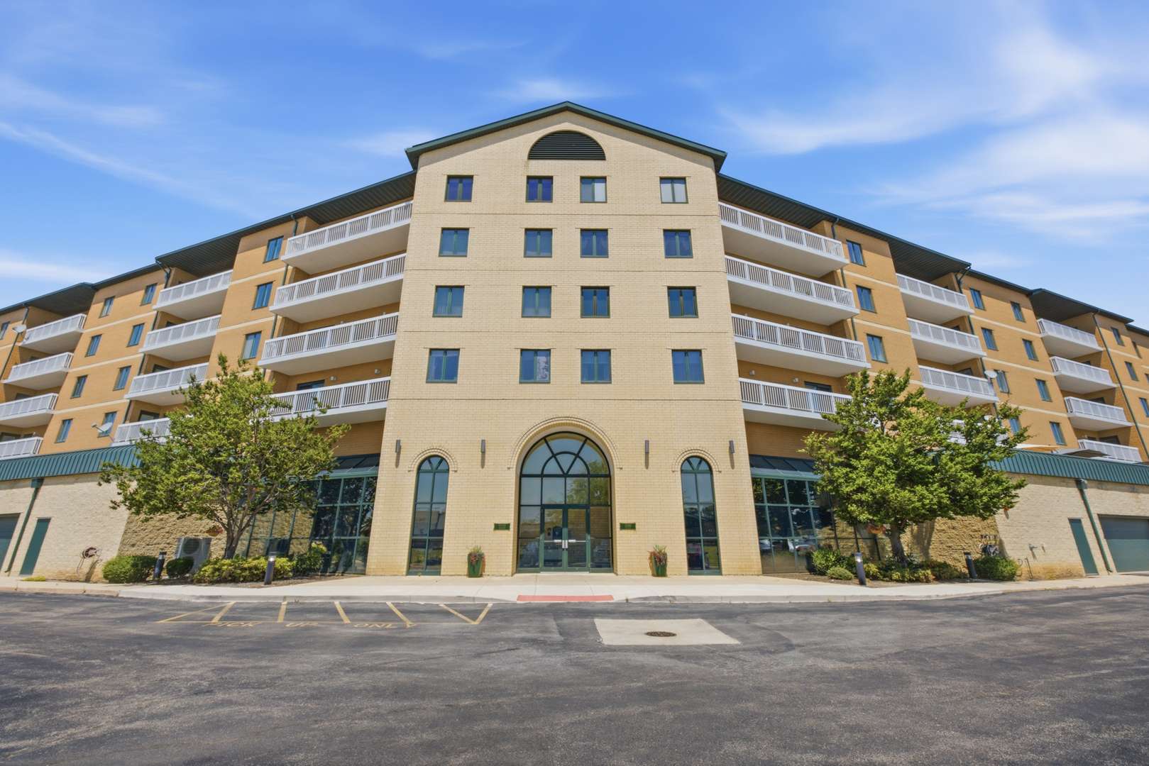 1500 S Ardmore AVE #611, Villa Park, IL 60181
