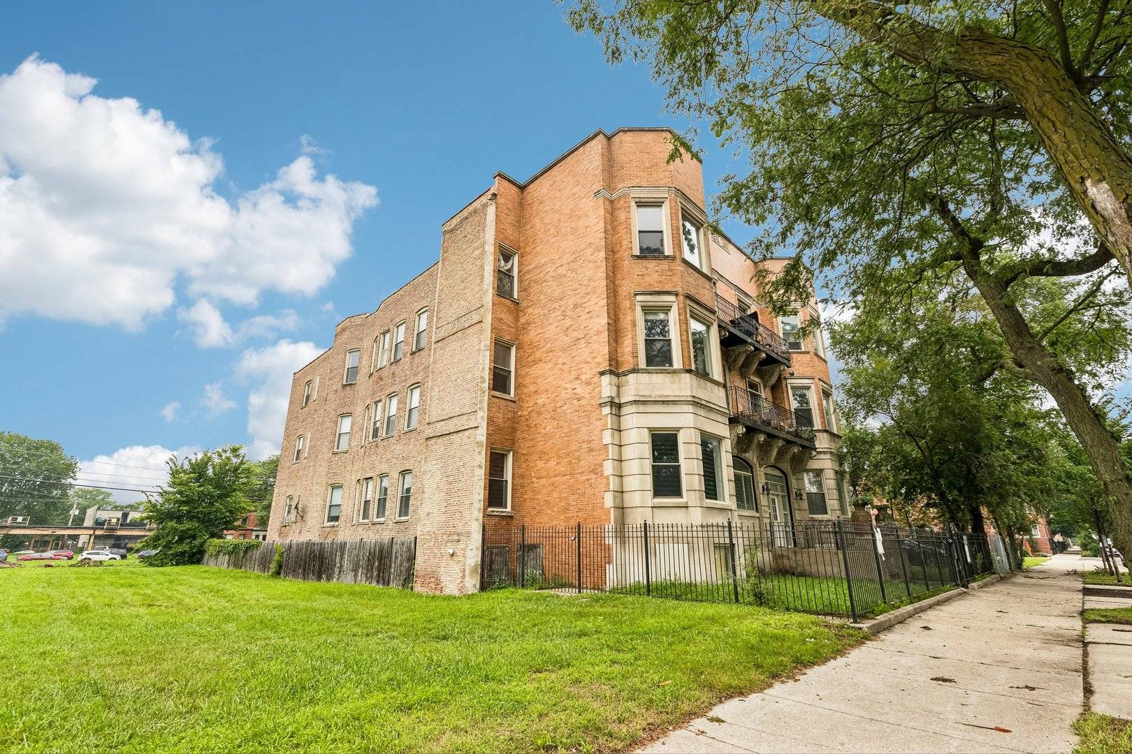 5016 S King DR #3W, Chicago, IL 60615
