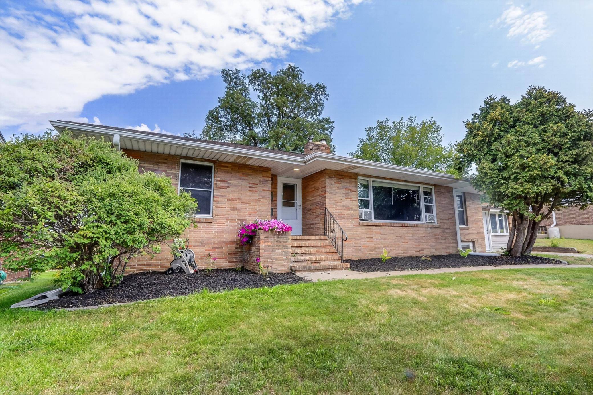 212 S Pokegama AVE, Grand Rapids, MN 55744