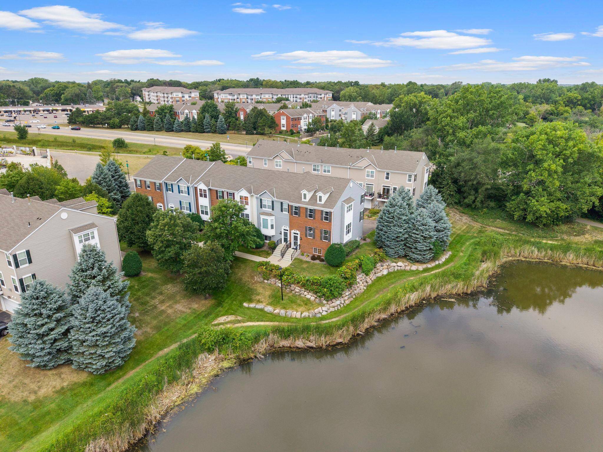 510 Village Pkwy, Circle Pines, MN 55014