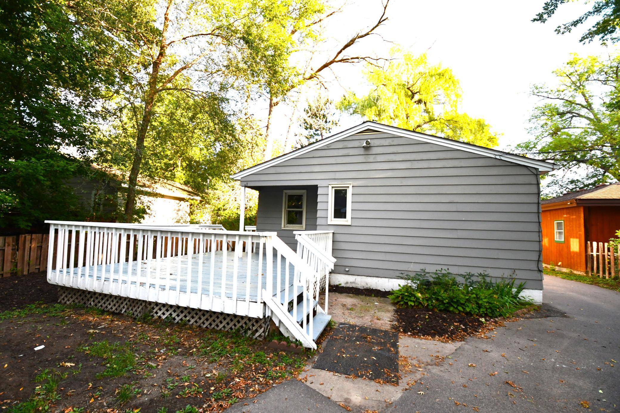 520 10th AVE SE, Forest Lake, MN 55025