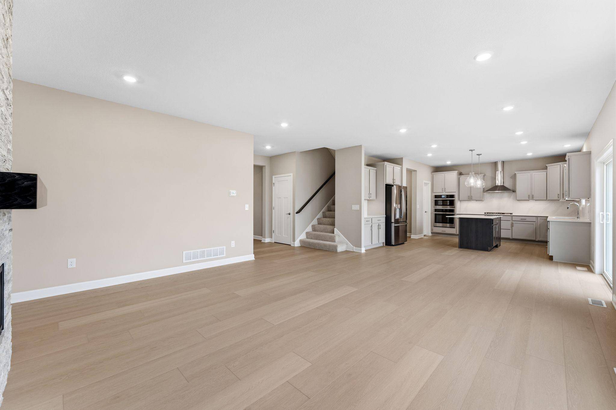 737 Jandel CV NE, Hanover, MN 55341