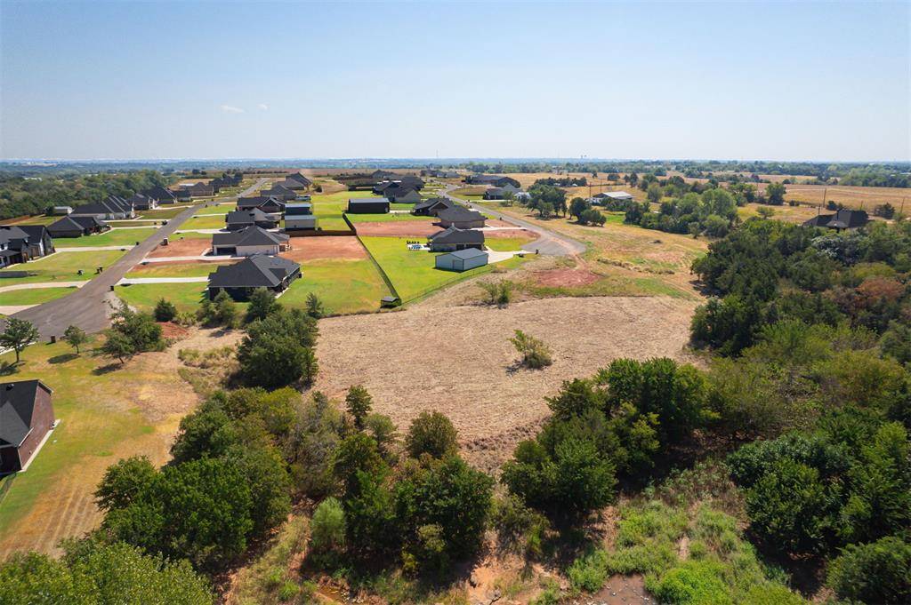 4565 Raymond LN, Guthrie, OK 73044