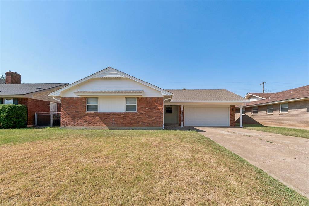 920 W Silver Meadow DR, Midwest City, OK 73110