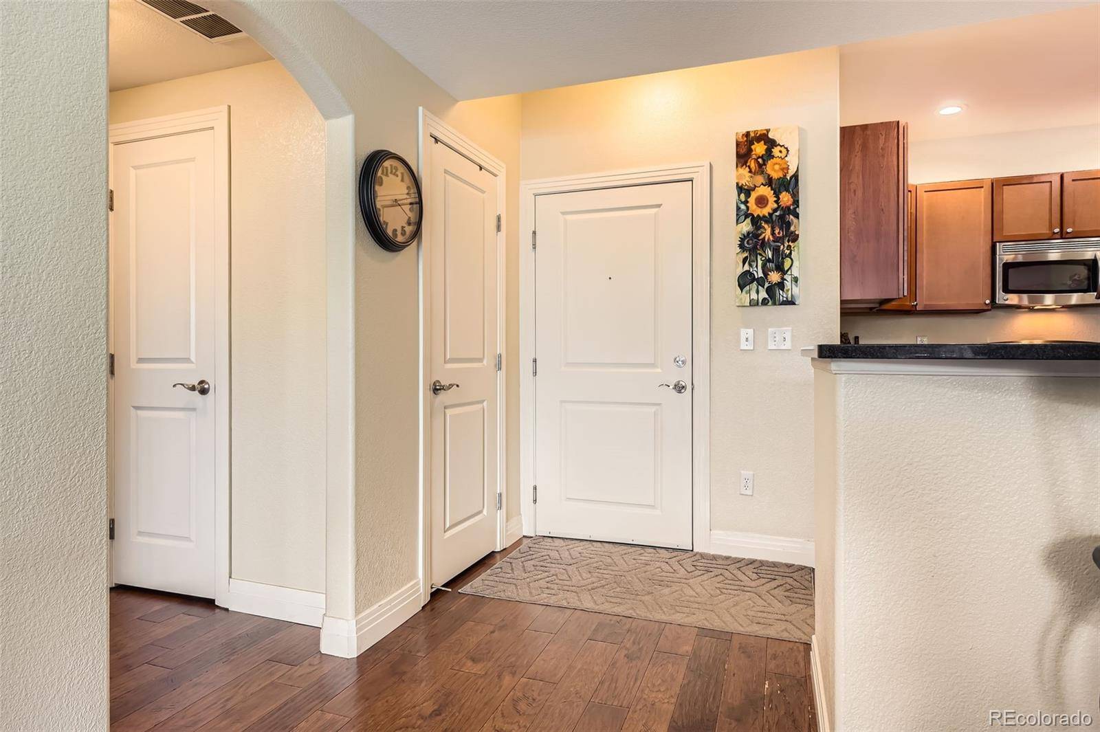 9019 E Panorama CIR #D207, Englewood, CO 80112