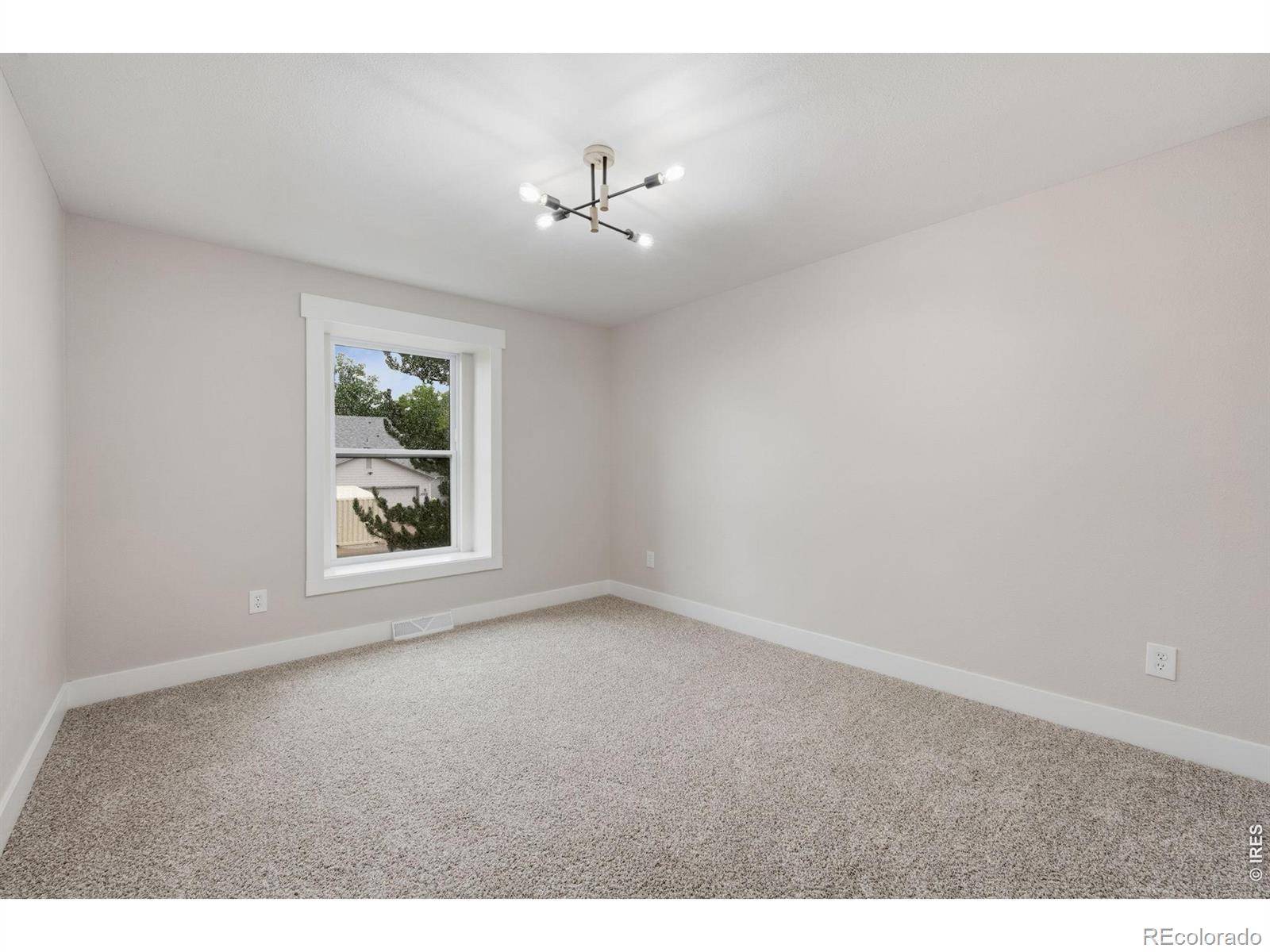 2938 Glendevey DR, Loveland, CO 80538