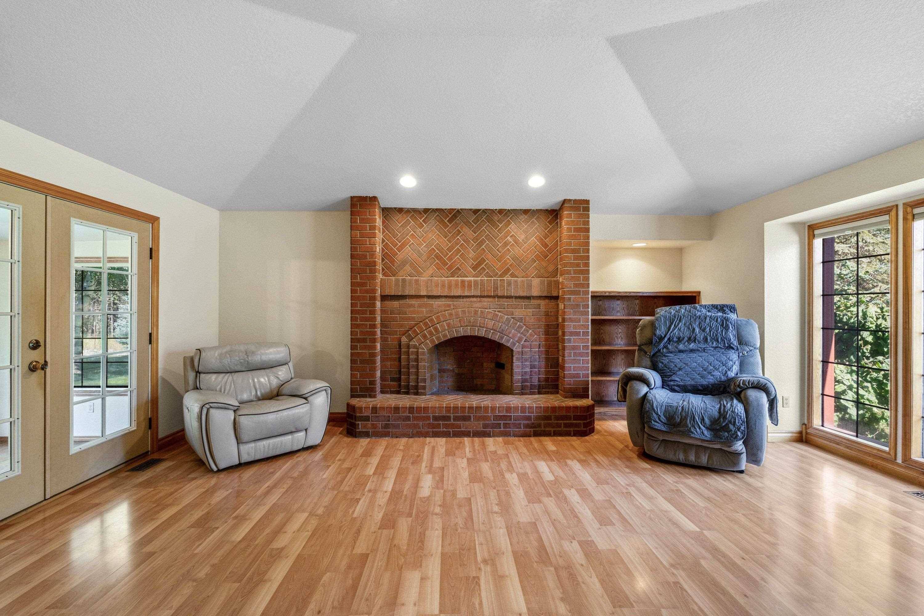 7715 N Craig Rd, Spokane, WA 99224