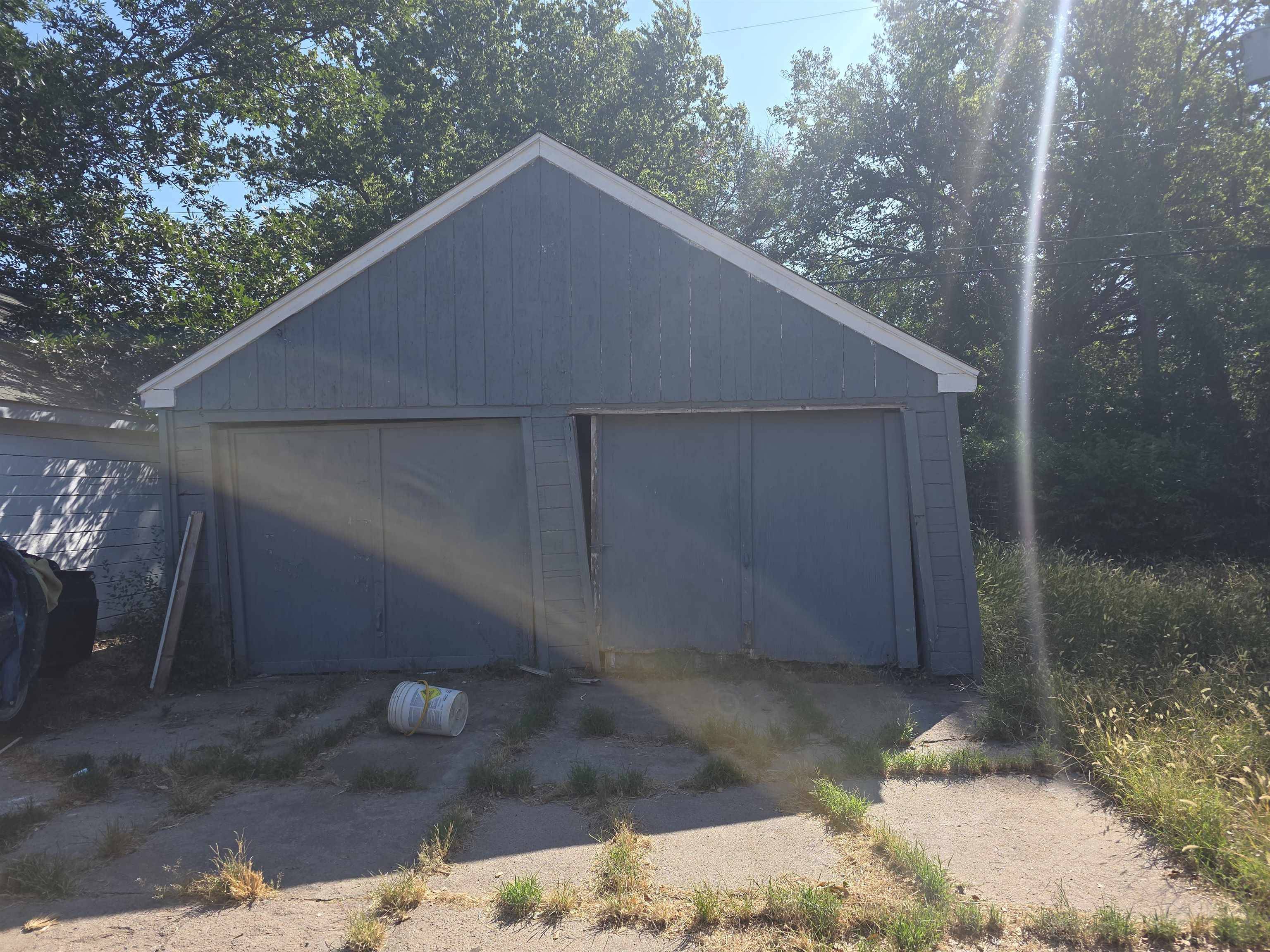 1028 N Estelle Ave, Wichita, KS 67214