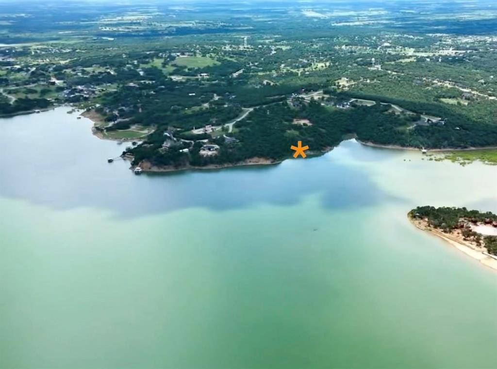 29 Cimmarron Bay Drive, Runaway Bay, TX 76426