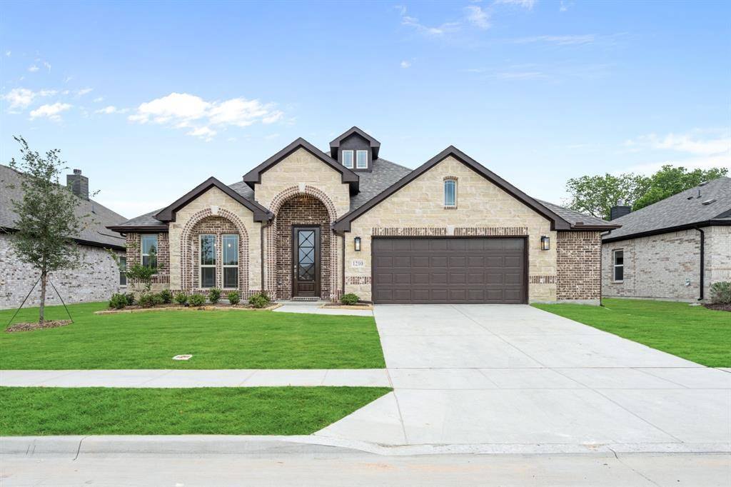 1210 Anderson Drive, Trenton, TX 75490