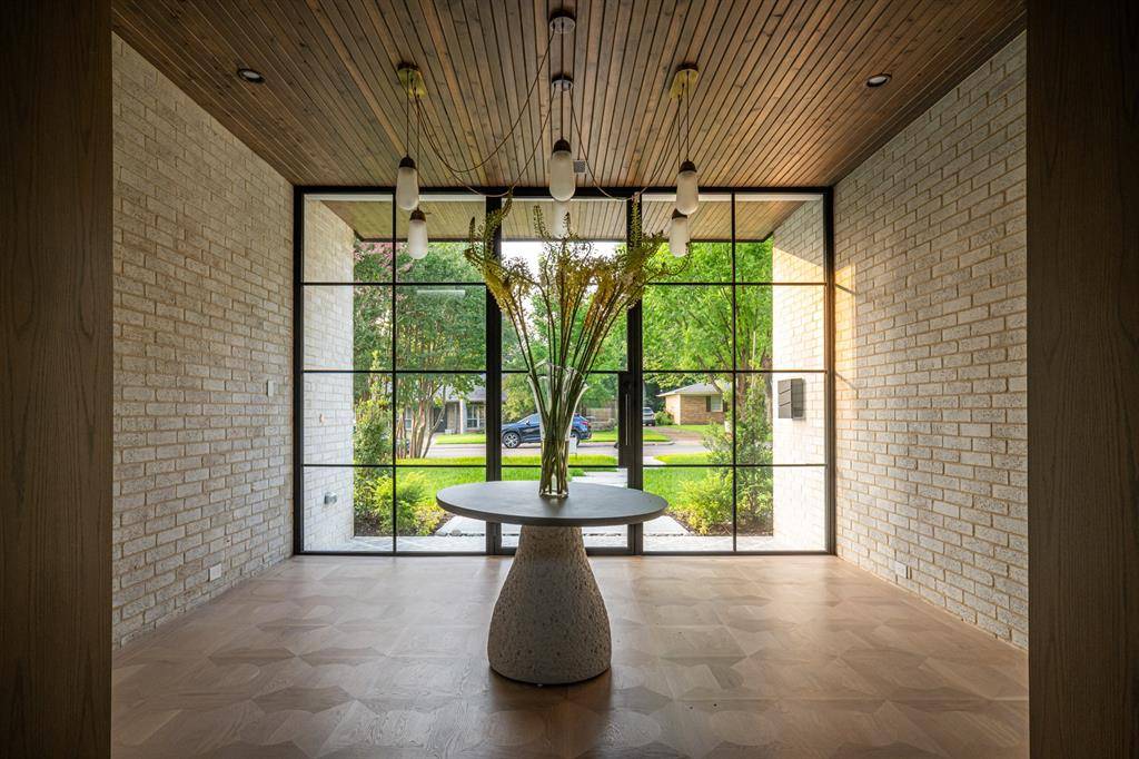 3832 Cabana Lane, Dallas, TX 75229