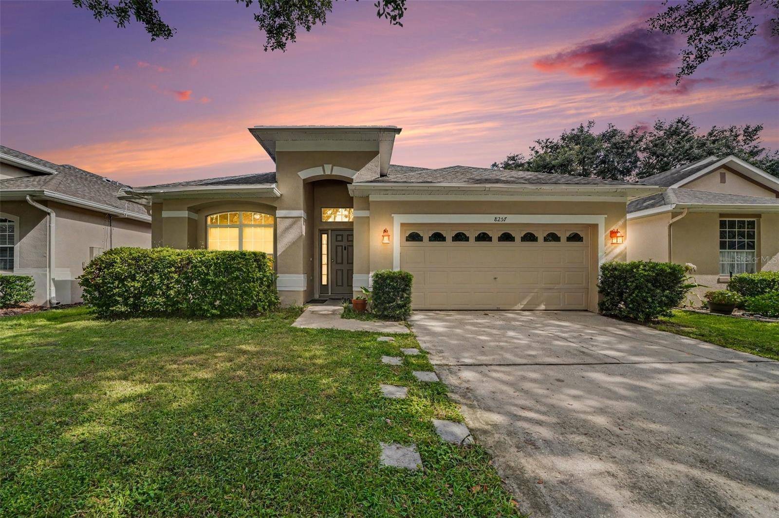 8257 BAYWOOD VISTA DR, Orlando, FL 32810