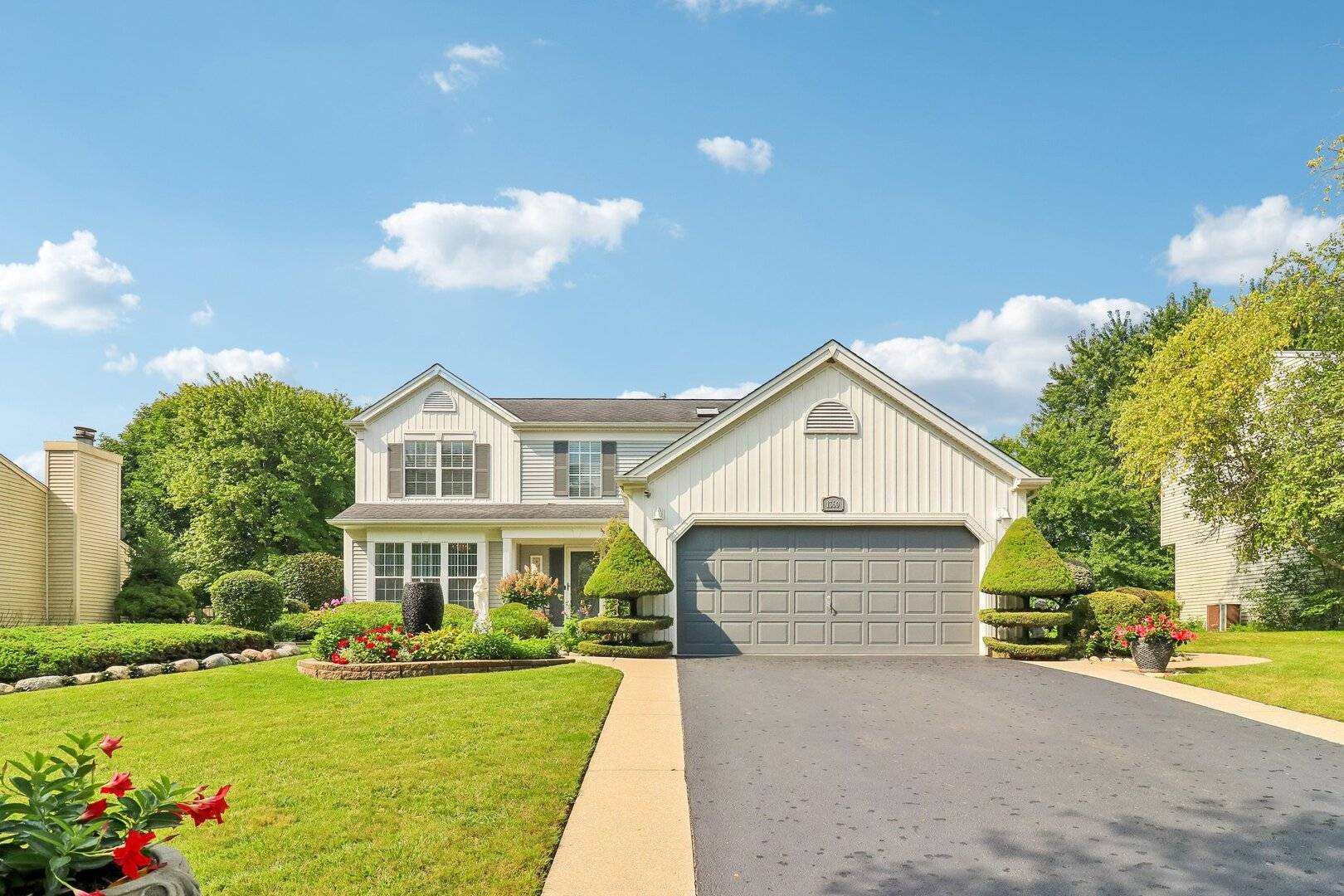 1360 Yosemite Pkwy, Algonquin, IL 60102
