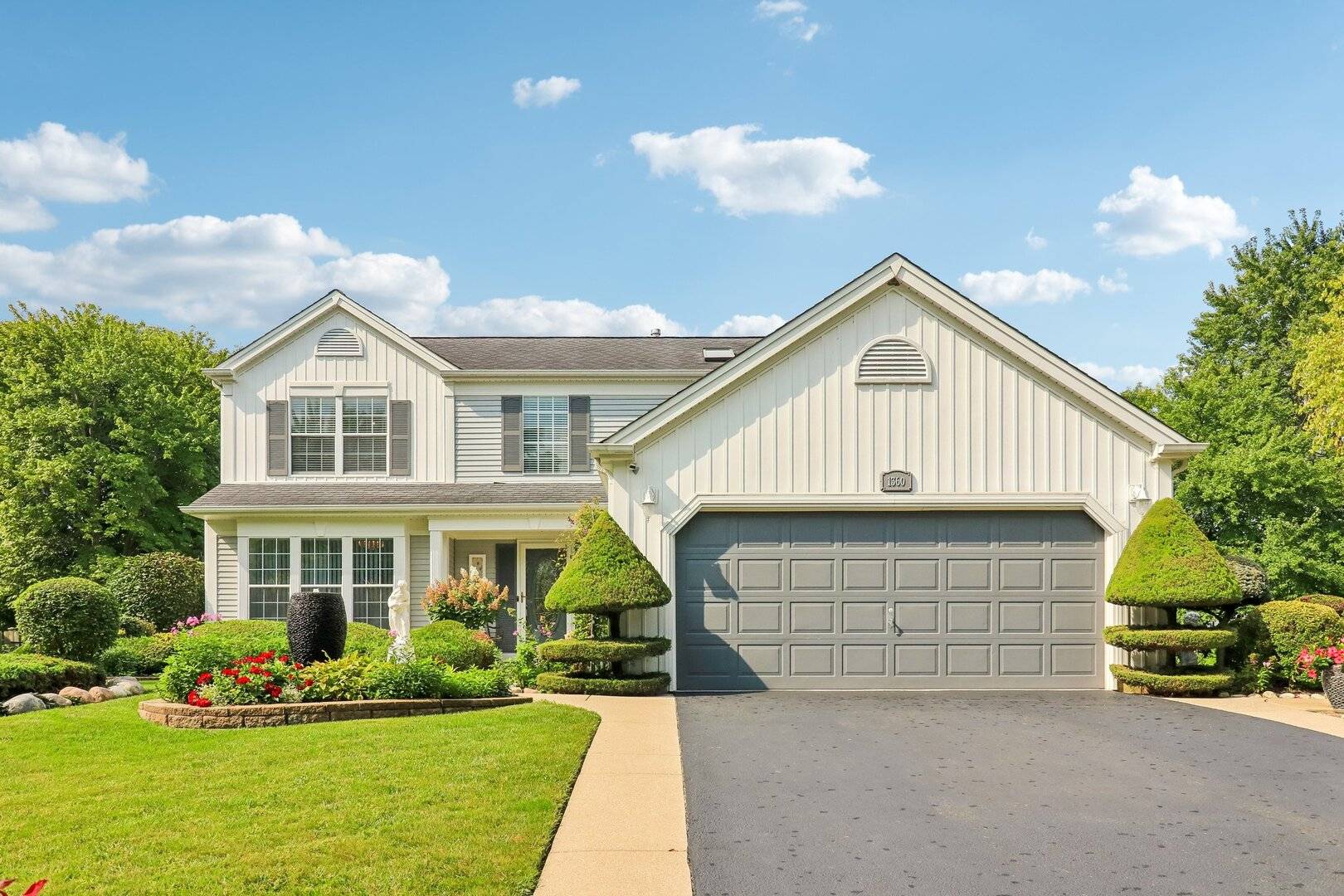 1360 Yosemite Pkwy, Algonquin, IL 60102