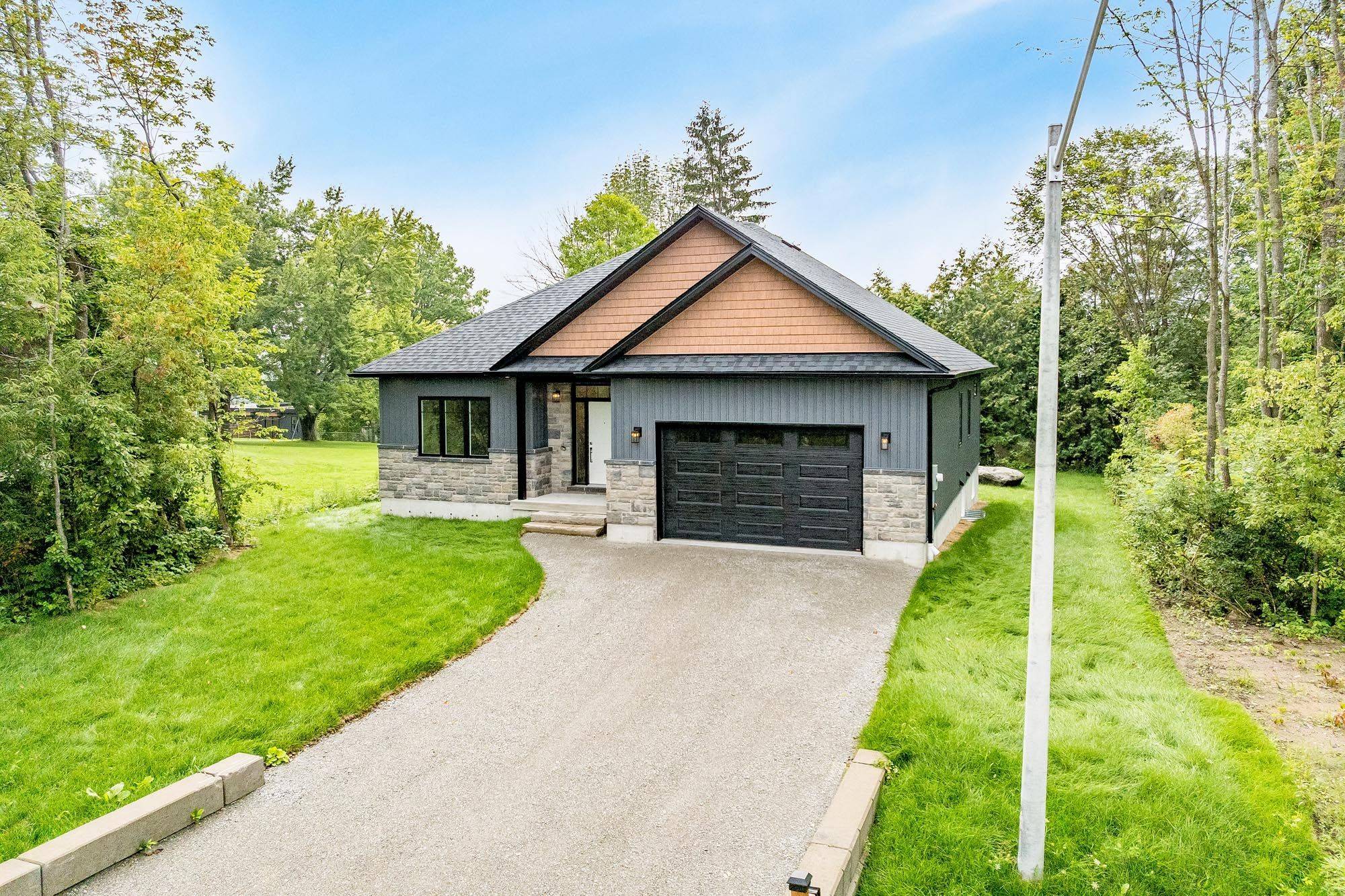 45 Sheppard ST, Severn, ON L0K 1E0