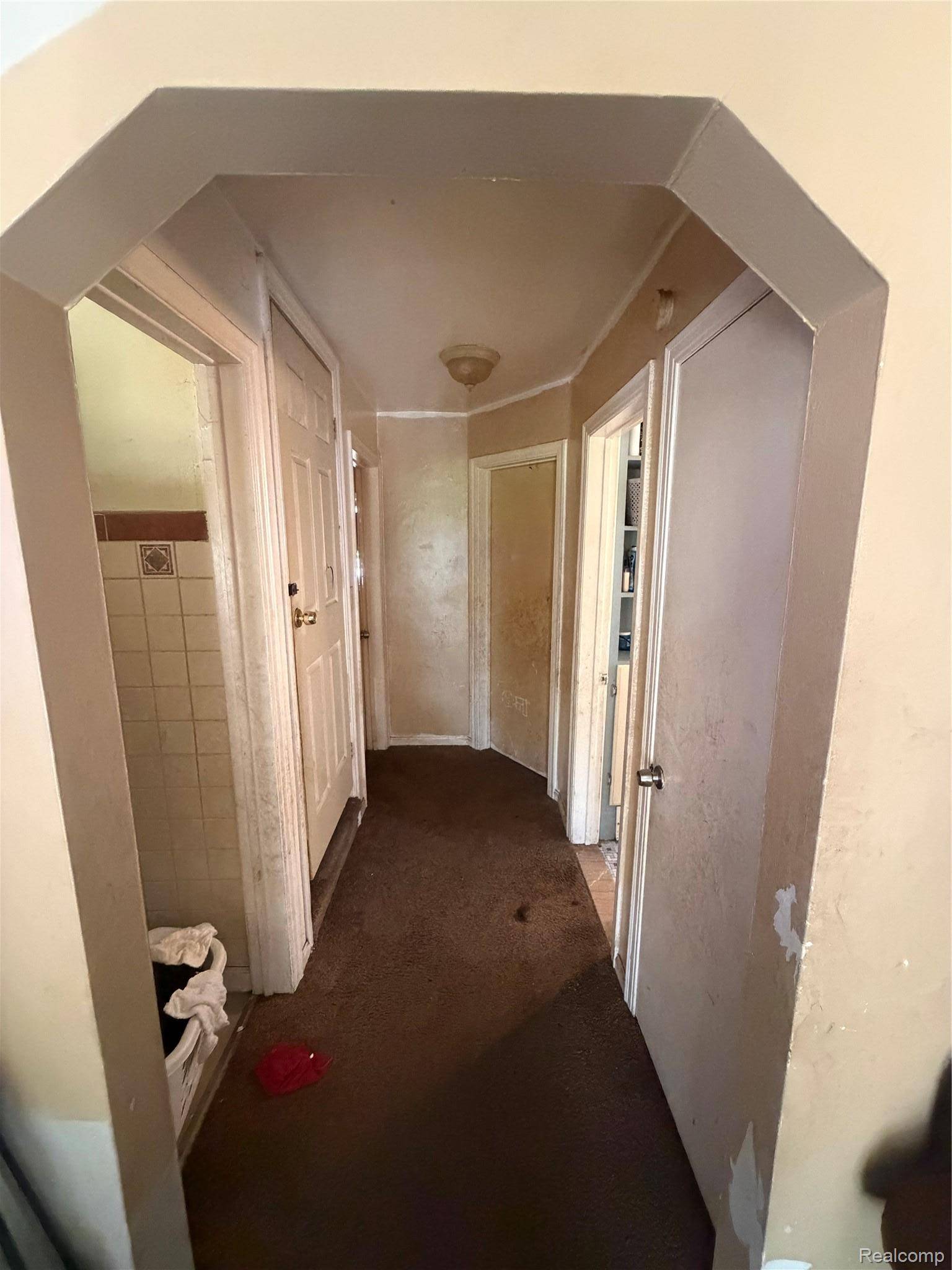 8872 Trinity ST, Detroit, MI 48228