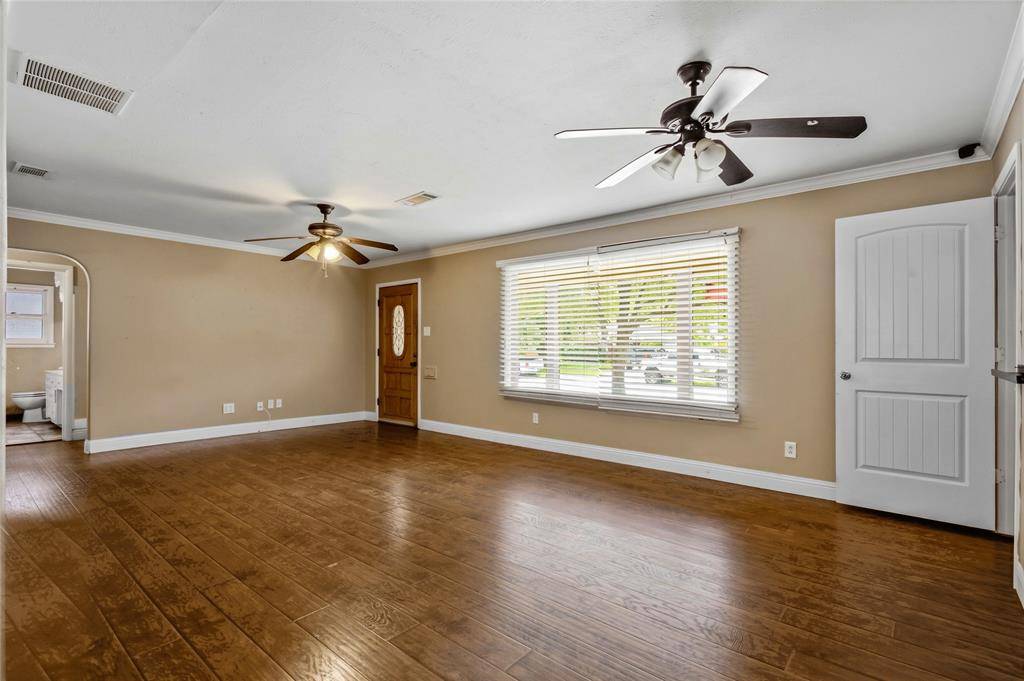 5436 Fursman Avenue, Fort Worth, TX 76114