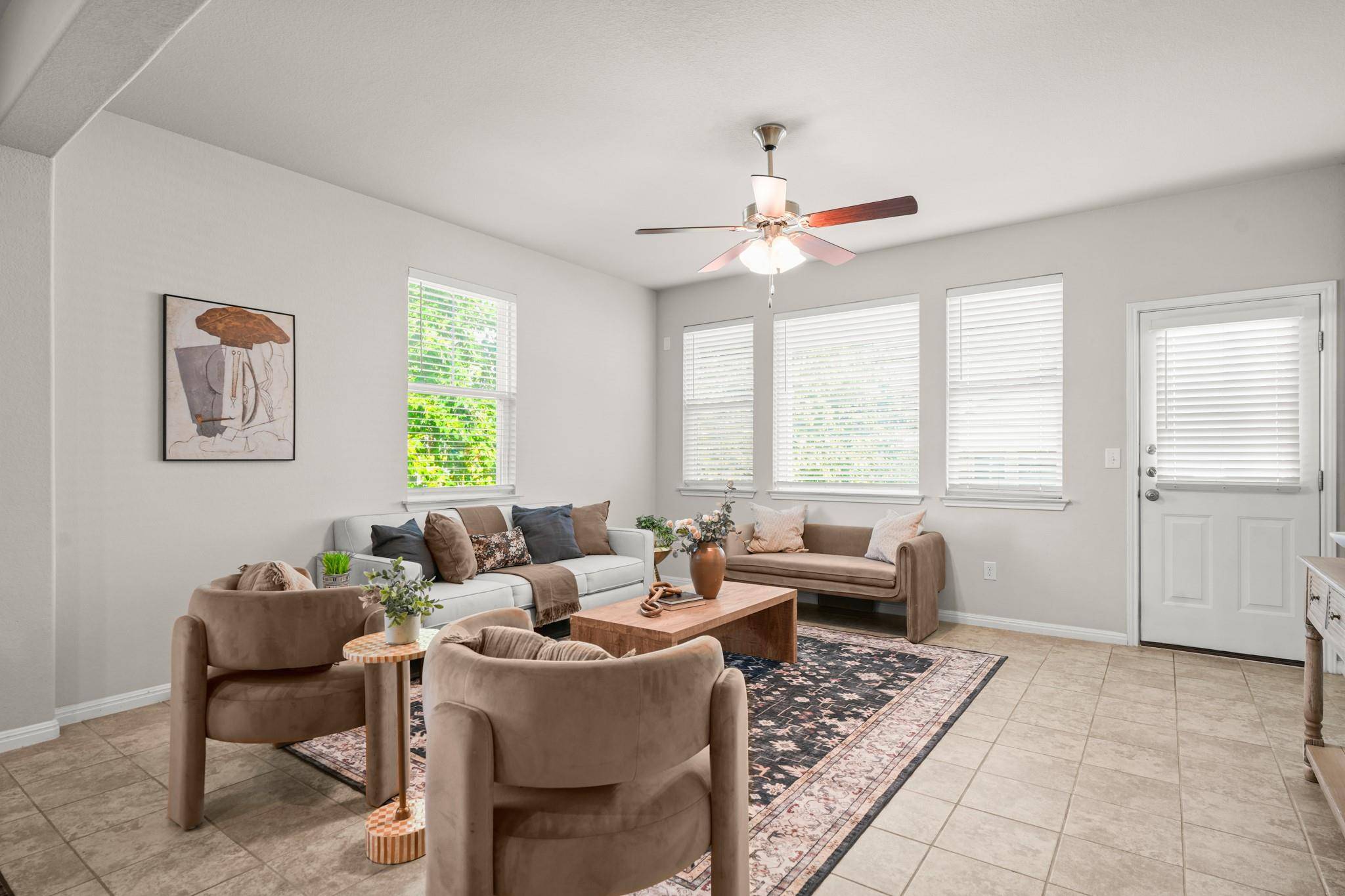 241 E Broade ST, Leander, TX 78641