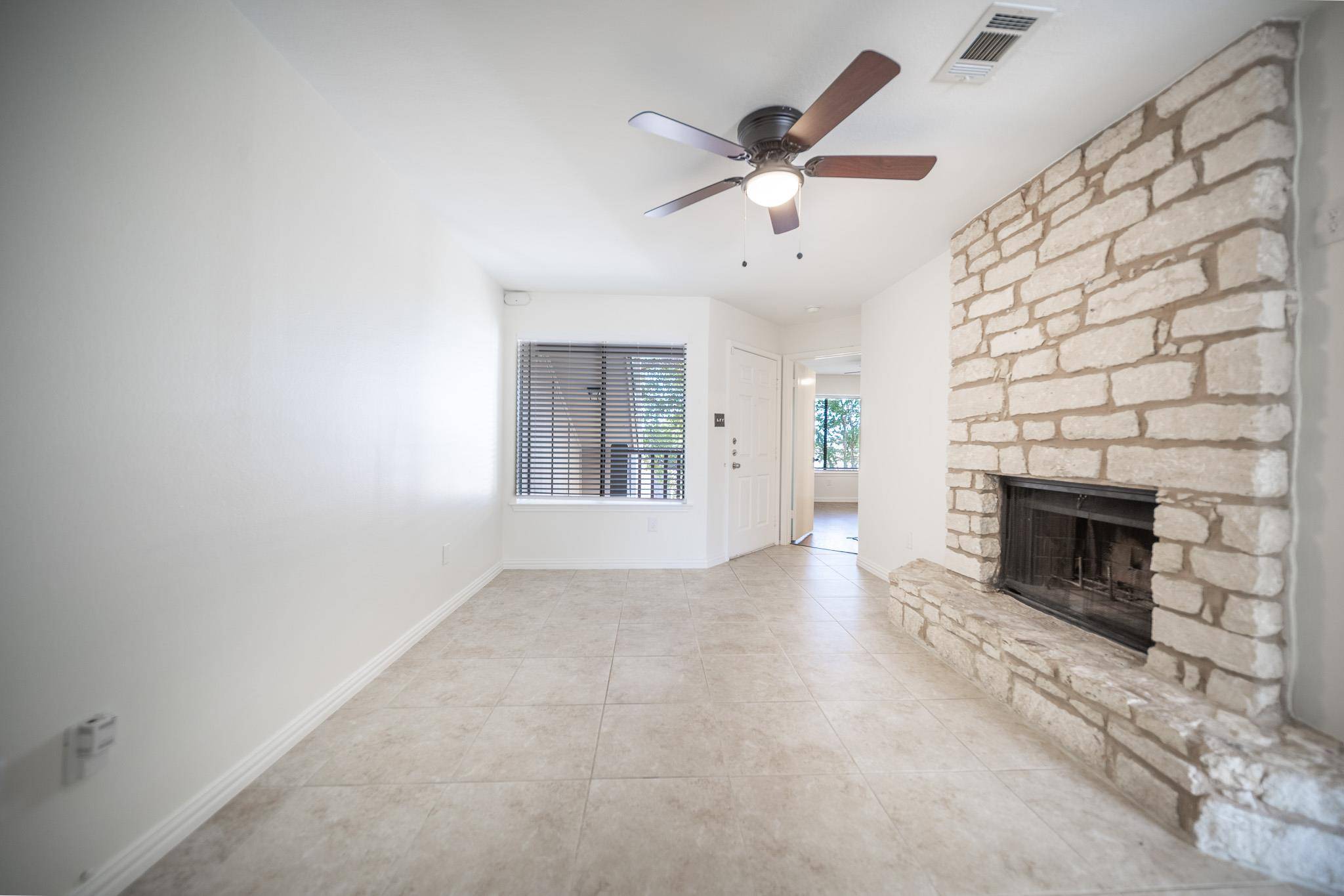 1740 Timber Ridge RD #124, Austin, TX 78741