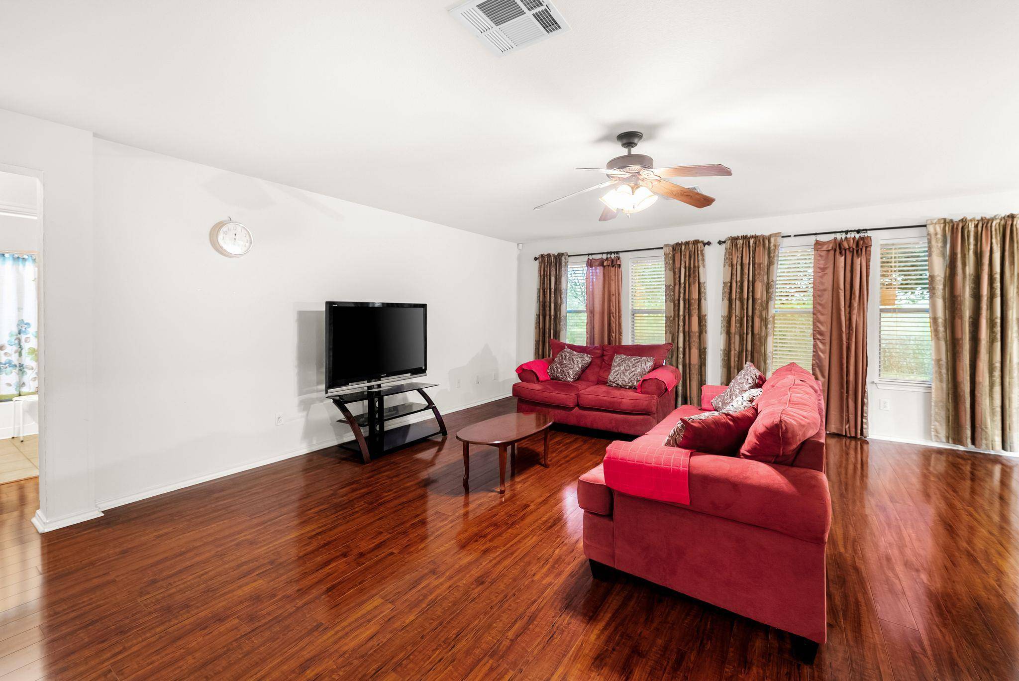 5143 Marsh LN, Buda, TX 78610
