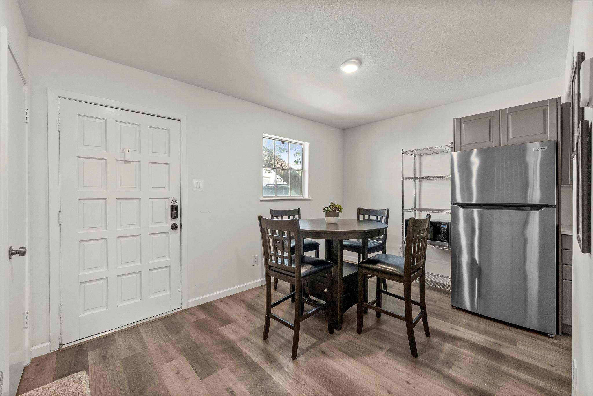 2300 Hancock DR #5, Austin, TX 78756