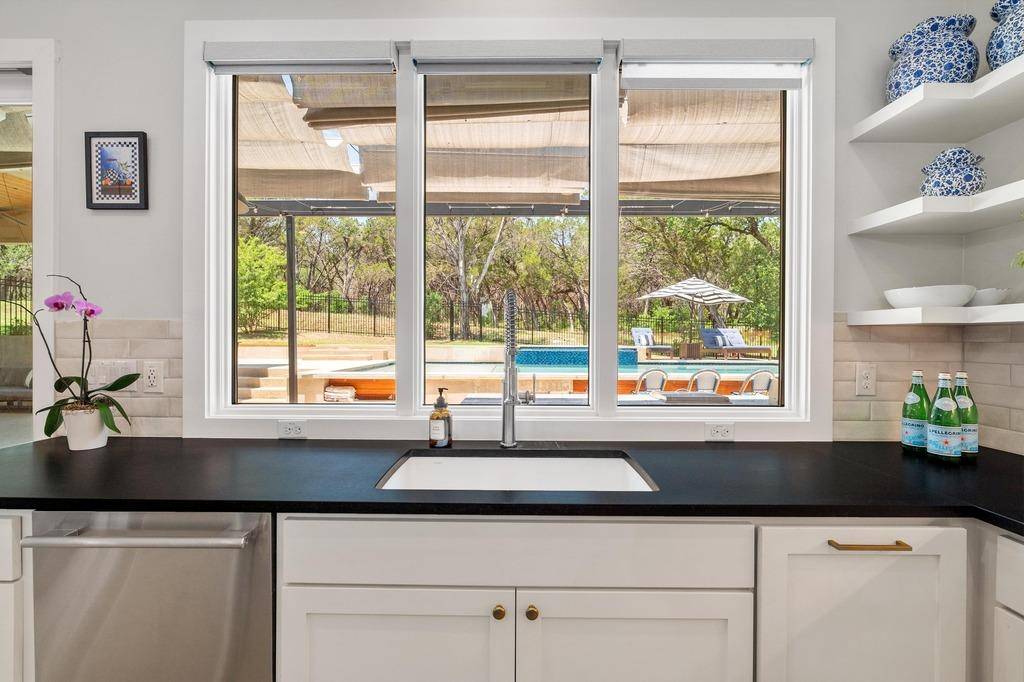 2600 Arion CIR, Austin, TX 78730