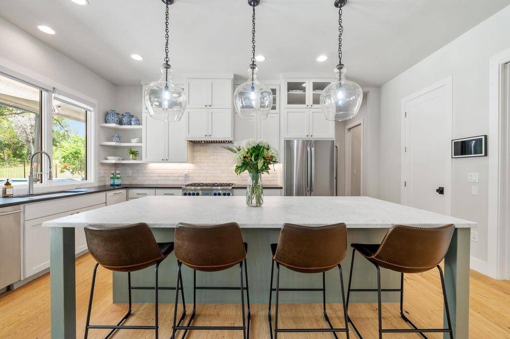 2600 Arion CIR, Austin, TX 78730