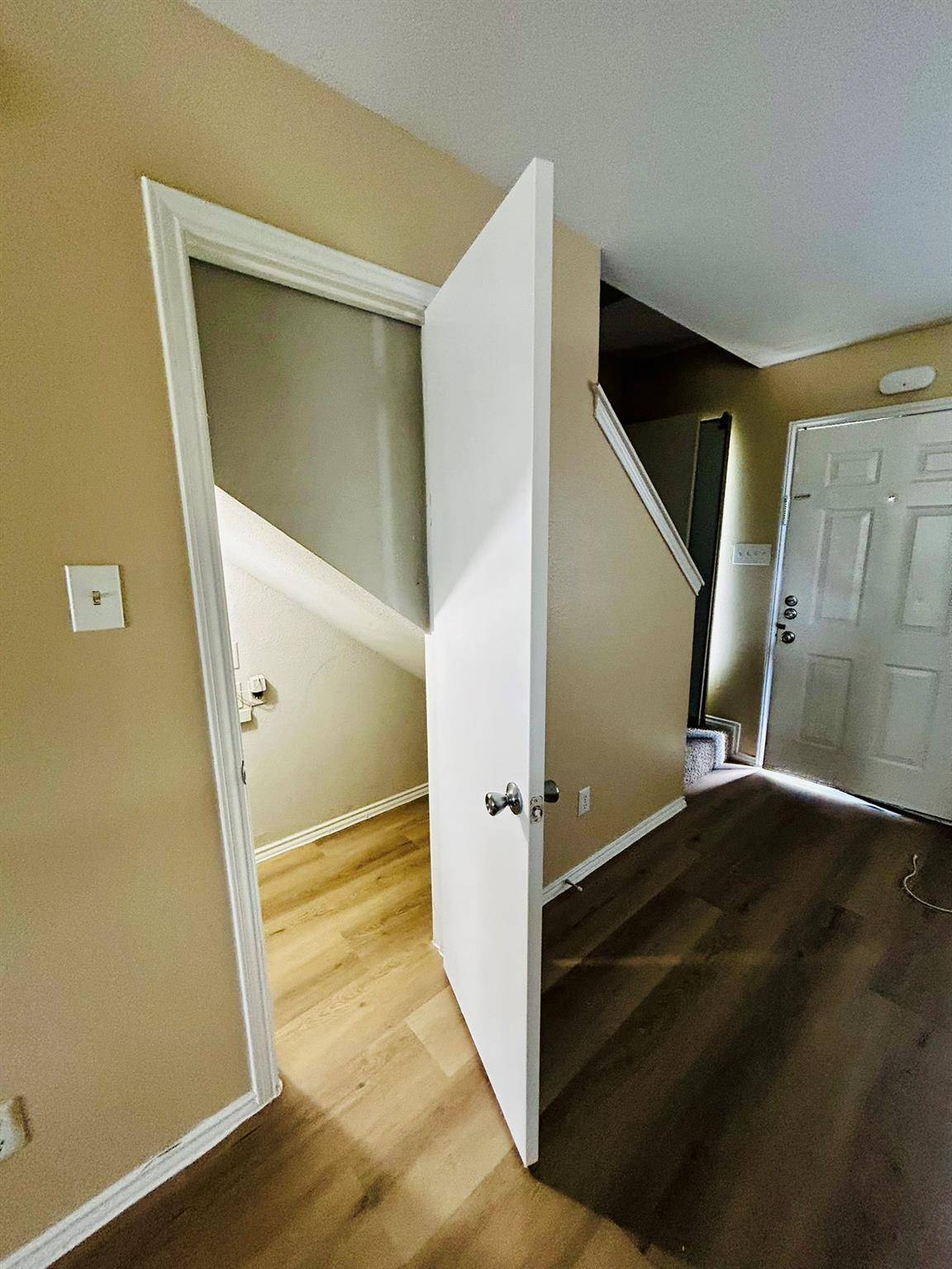 1841 River Crossing CIR #C, Austin, TX 78741