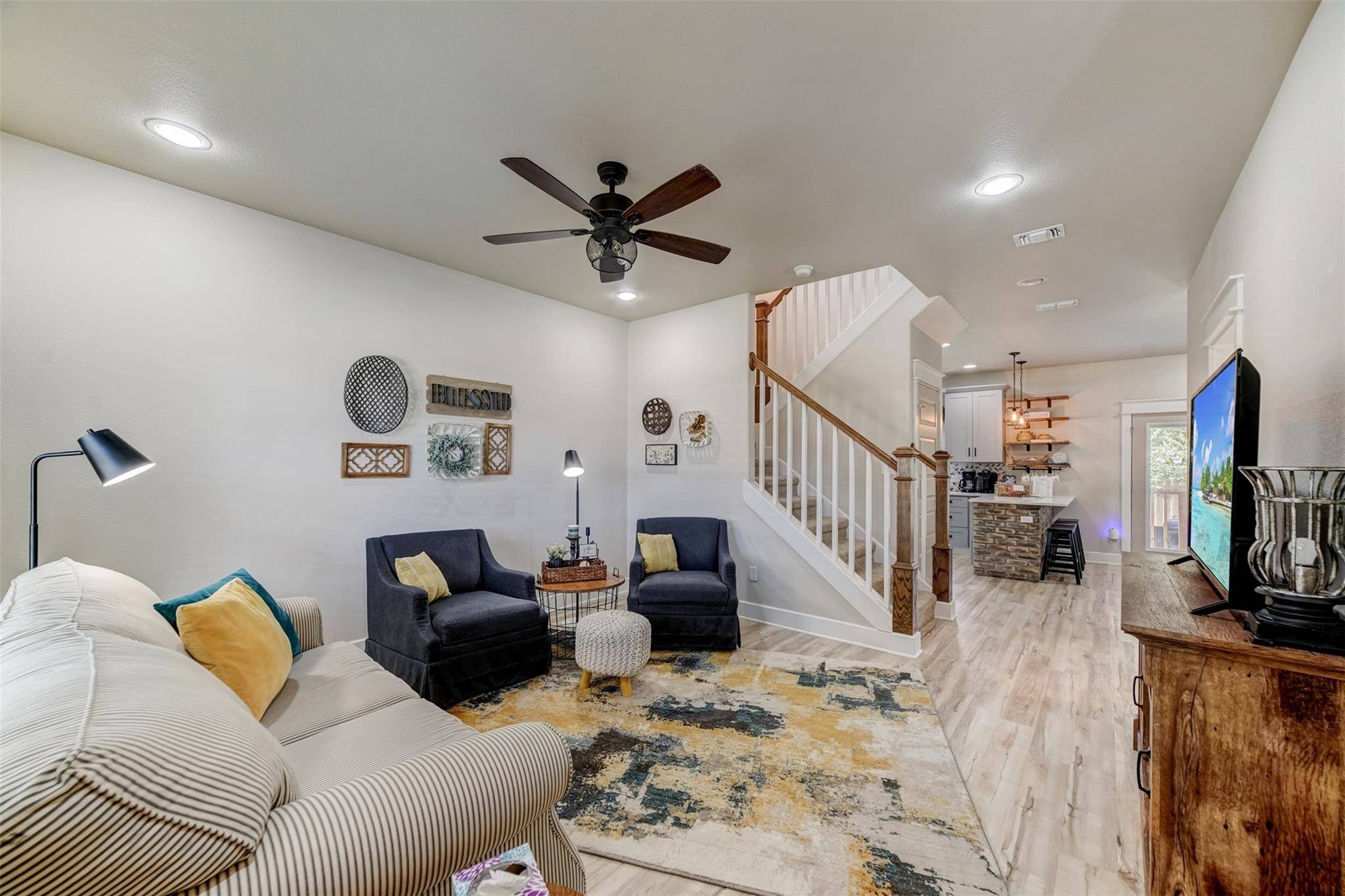 1103 Farm ST, Bastrop, TX 78602