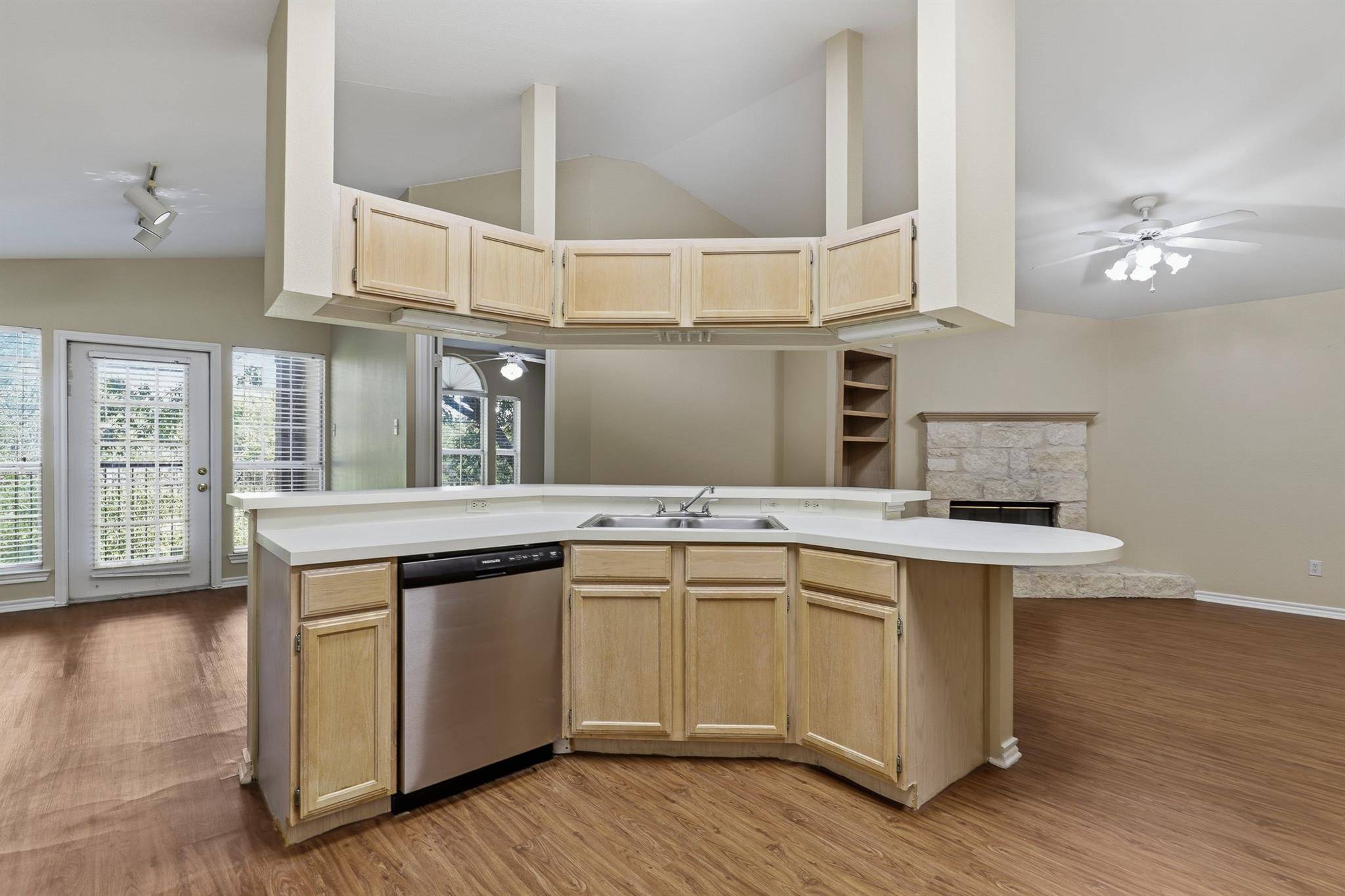 6804 N Capital Of Texas HWY #422, Austin, TX 78731
